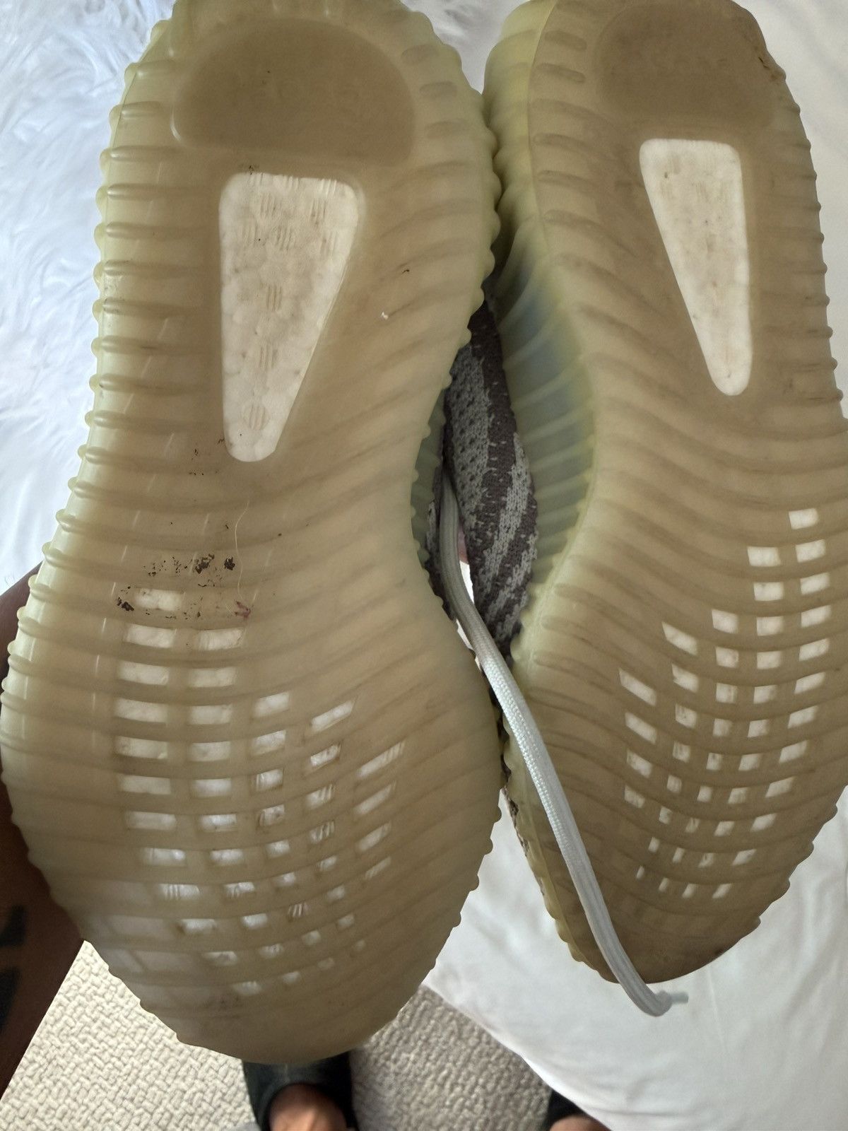 Yeezy YEEZY 350 V2 Blue Tint Size US 5.5 / EU 38 - 6 Thumbnail