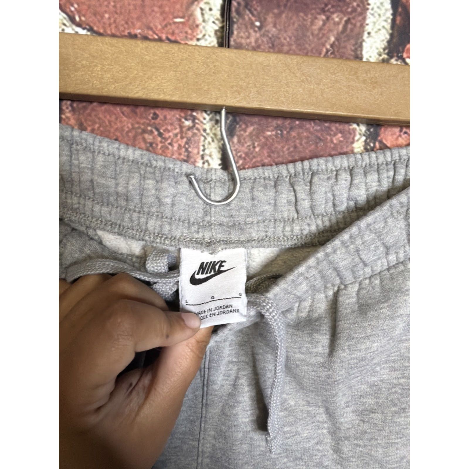 Nike Nike Sportswear Club Fleece Joggers Mens L Heather Grey Sweatpants BV2671-063 Size US 33 - 2 Thumbnail