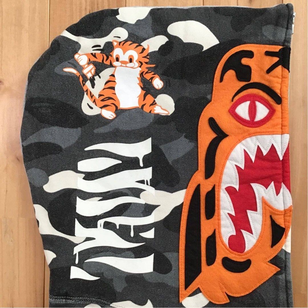 Bape 💫Glow in the dark BAPE City camo Tiger Shark full zip hoodie Size US L / EU 52-54 / 3 - 5 Thumbnail
