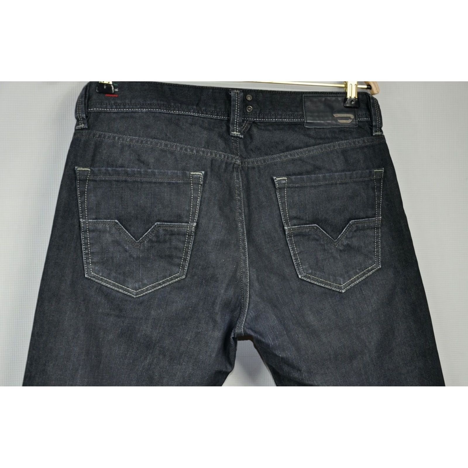 Diesel DIESEL LARKEE 0088Z REGULAR STRAIGHT Jeans Men W31/L30 Black 100% Cotton Made in Italy Size US 31 - 4 Thumbnail