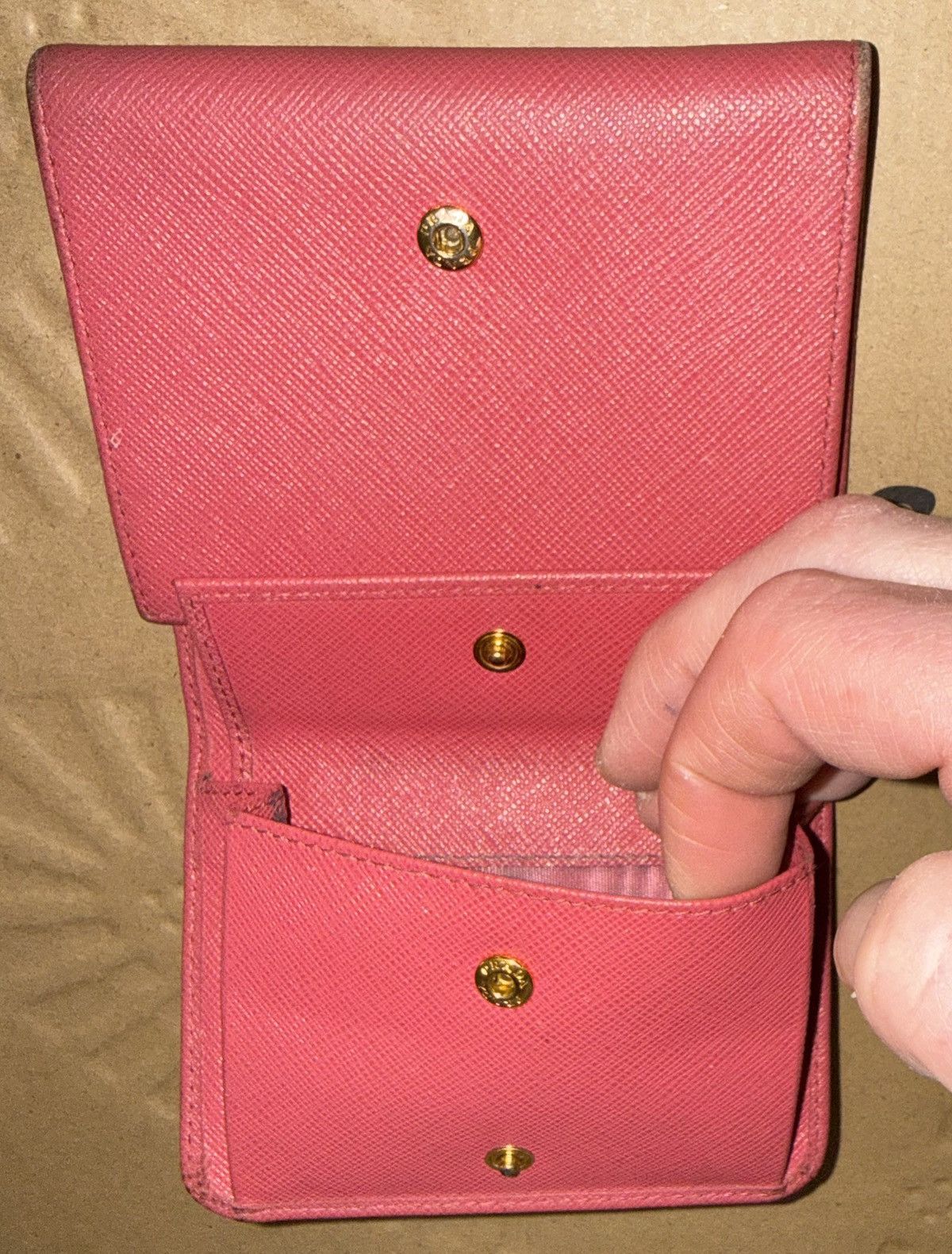 Prada Prada Pink Saffiano tri-fold leather wallet w/ Gold Badge! Size ONE SIZE - 12 Thumbnail