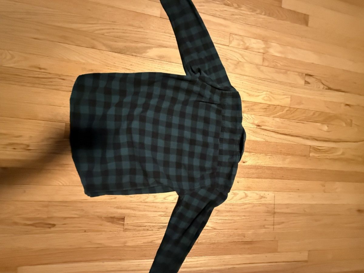 Japanese Brand × Uniqlo Uniqlo Flannel Green Checkered Button Up Shirt Size US S / EU 44-46 / 1 - 5 Thumbnail