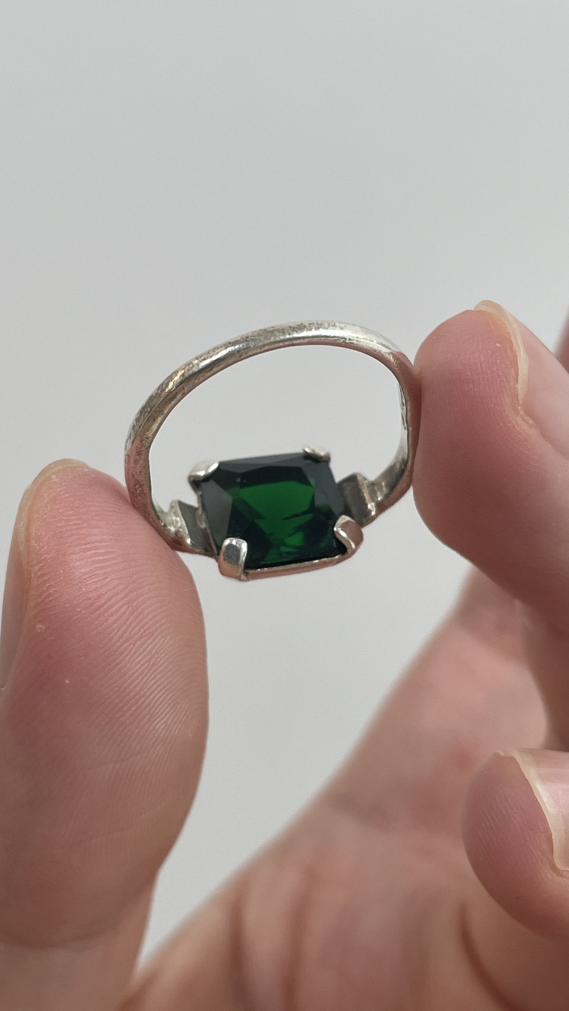 Maison Margiela Martin Margiela Unique! Inside-out Emerald ring. Unisex Size ONE SIZE - 6 Thumbnail
