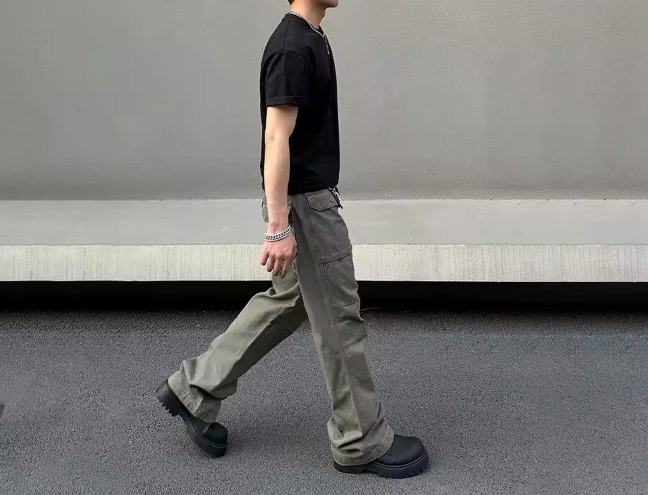 Designer × Other Streetwear Design Pocket Punk Loose Straight Cargo Pants Size US 35 - 3 Thumbnail