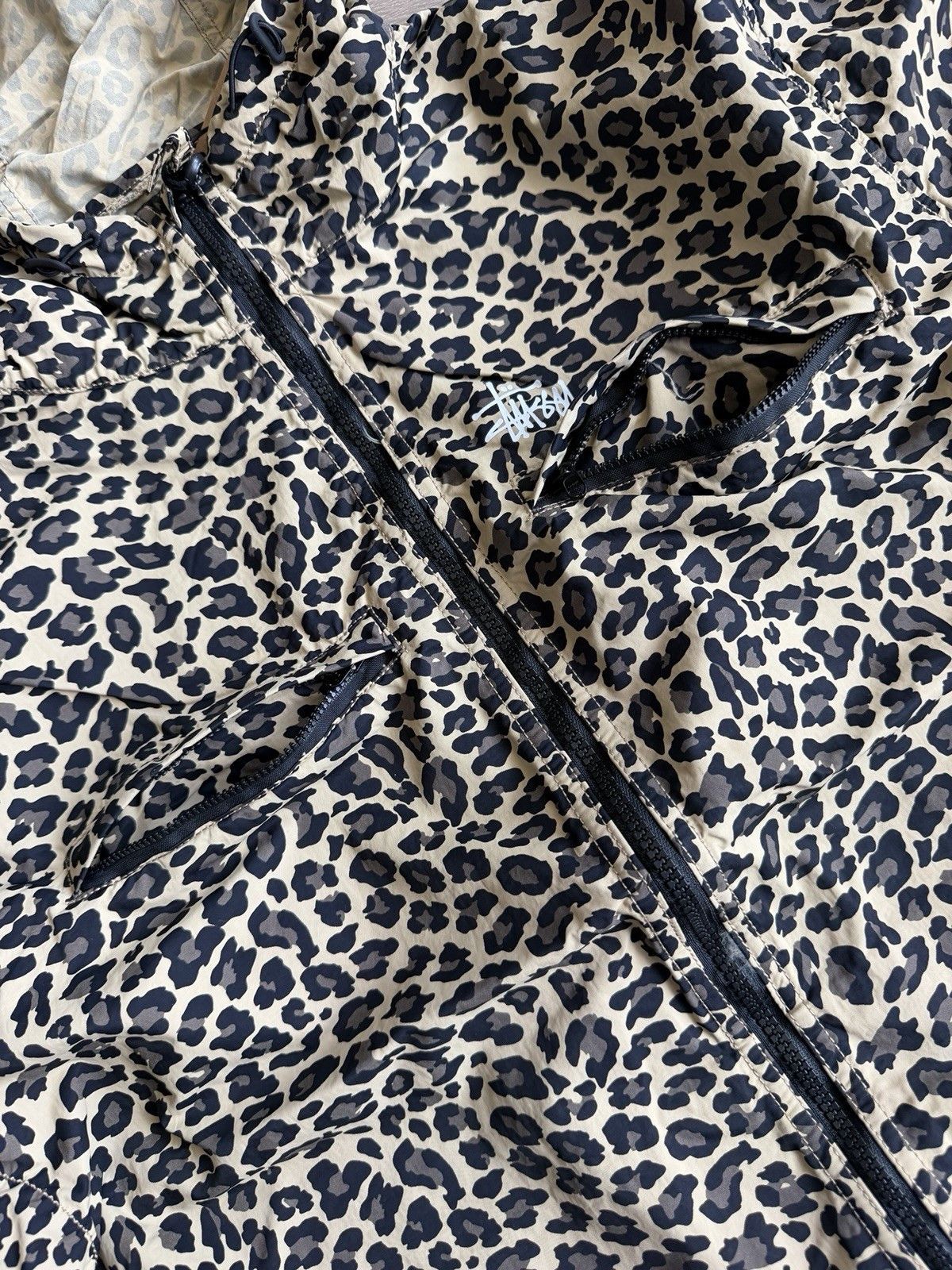 Stussy XL STUSSY Lightweight Hooded Jacket Cheetah Nylon Zip Up Size US XL / EU 56 / 4 - 3 Thumbnail