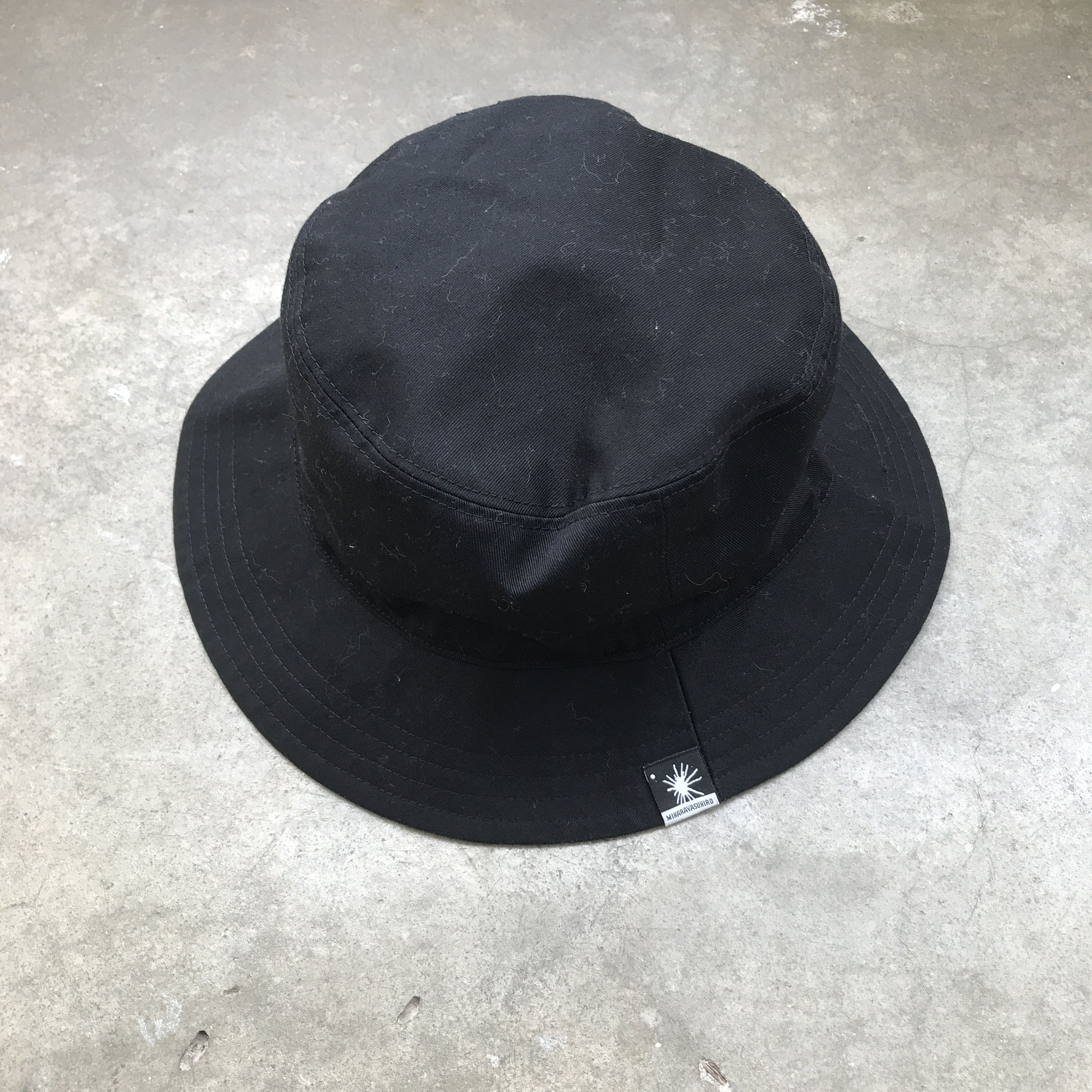 GU × Maison MIHARA YASUHIRO Gu x Miharayasuhiro reversible bucket hat Size ONE SIZE - 3 Thumbnail