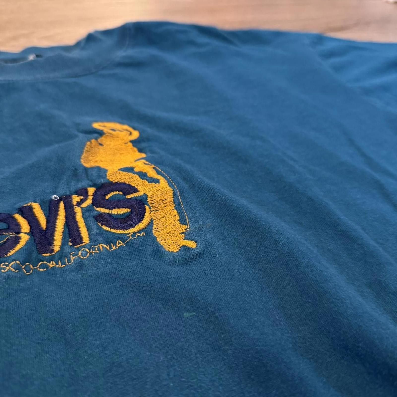 Levi's vintage Levi’s San Francisco cowboy embroidered t shirt 90s Size US M / EU 48-50 / 2 - 4 Thumbnail