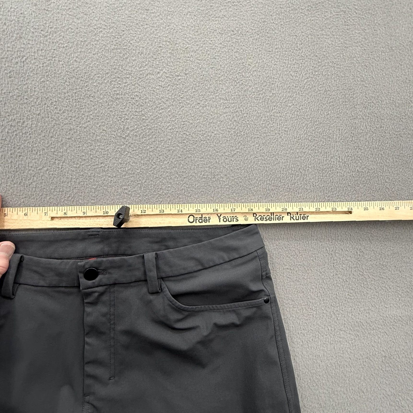 Lululemon Lululemon Pants Mens Gray Khakis Five Pocket Performance Straight Leg 36 29 Regular Size M Waist 36 Inseam 29 Size US 36 / EU 52 - 4 Thumbnail