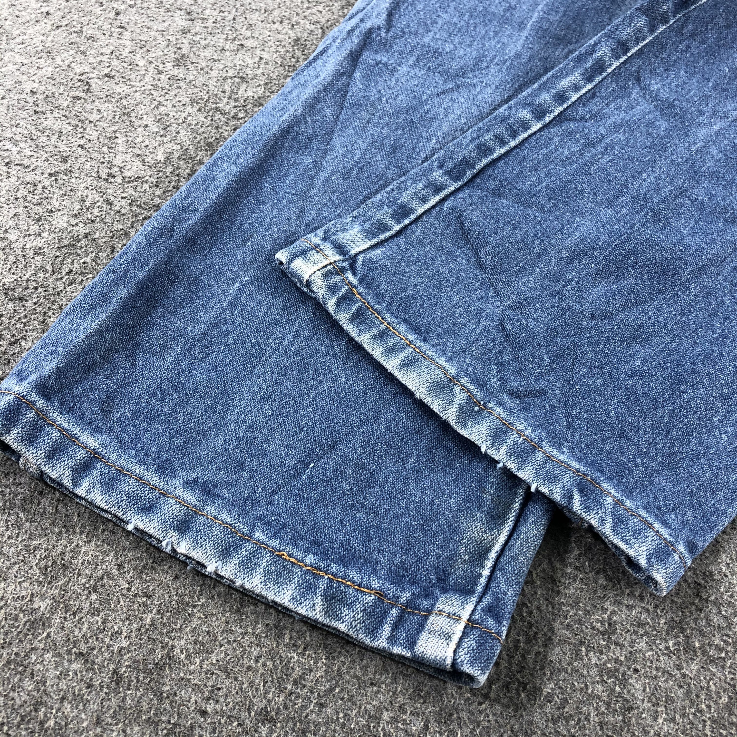 Vintage Vintage Blue Wash Wrangler Jeans-J2597 Size US 26 / EU 42 - 6 Thumbnail