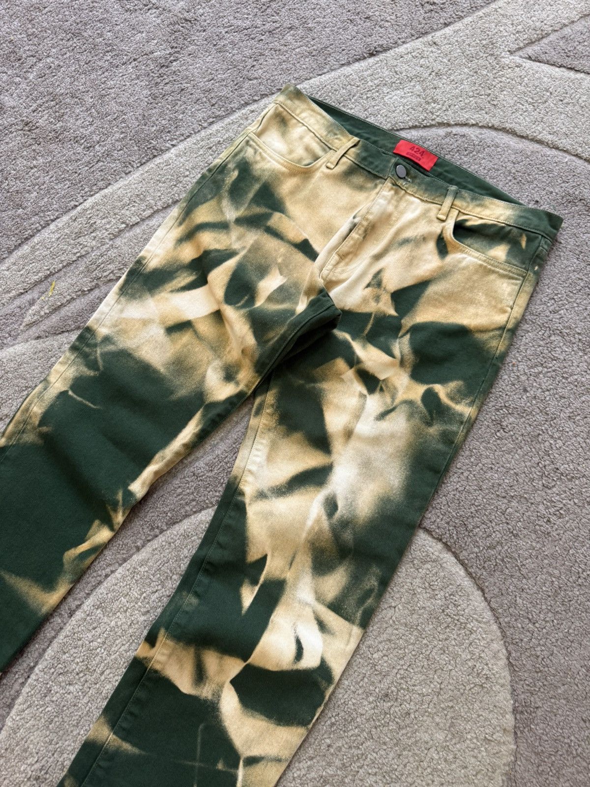 424 424 On Fairfax & Armes bleached jeans Size US 32 / EU 48 - 2 Thumbnail