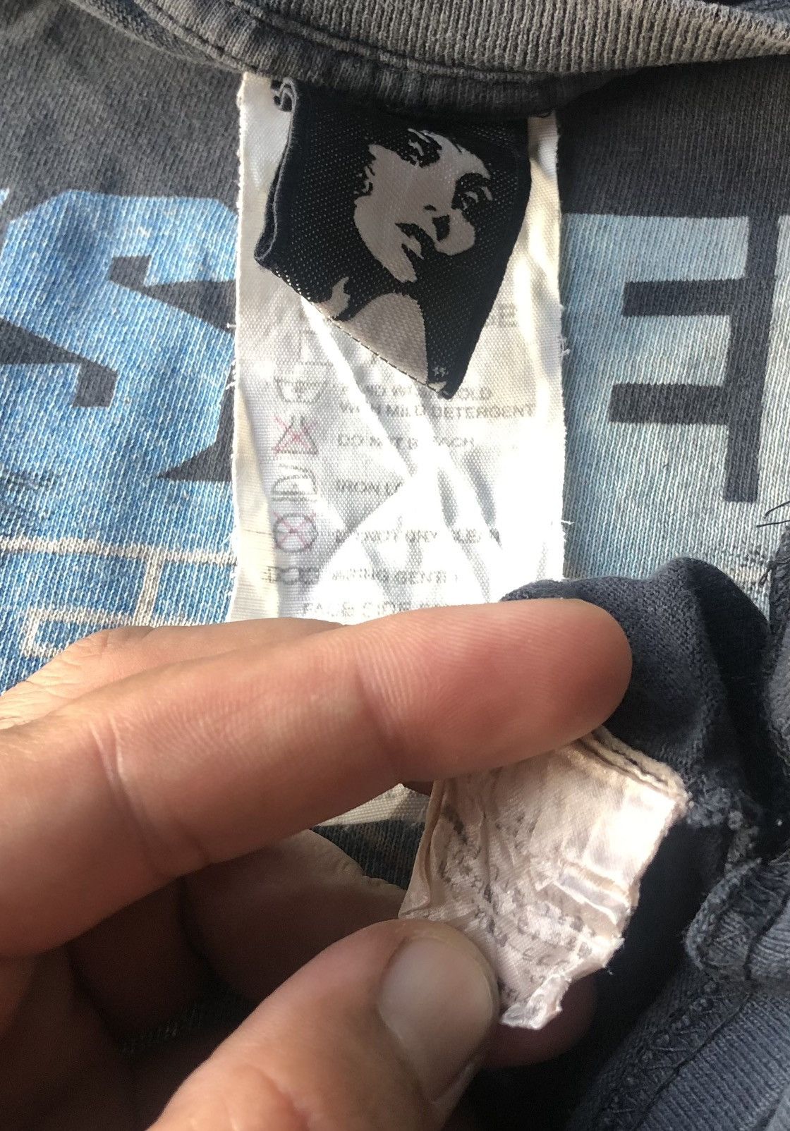Hysteric Glamour Vintage Hysteric Glamour Softcore Lady Photo Shirt Tee Size US L / EU 52-54 / 3 - 13 Thumbnail
