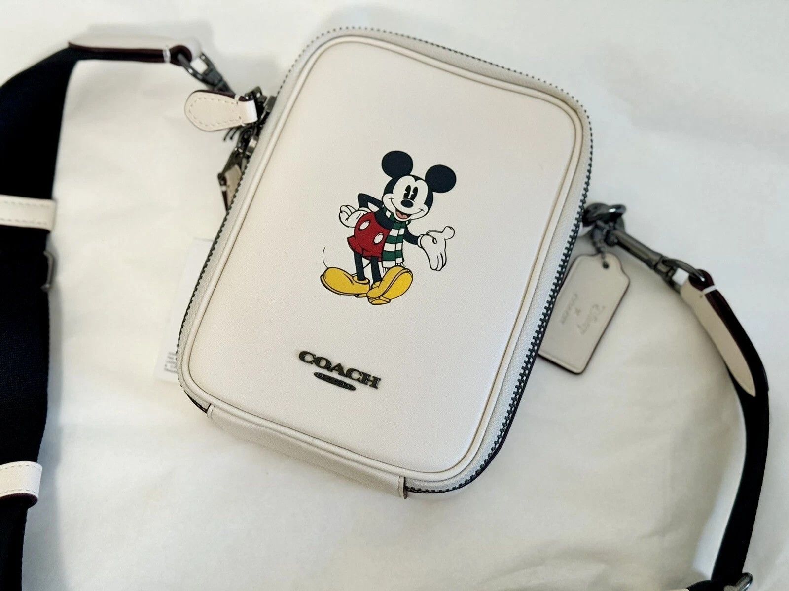 Coach Disney X Coach Stanton Crossbody With Winter Motif CM028 Size ONE SIZE - 12 Thumbnail