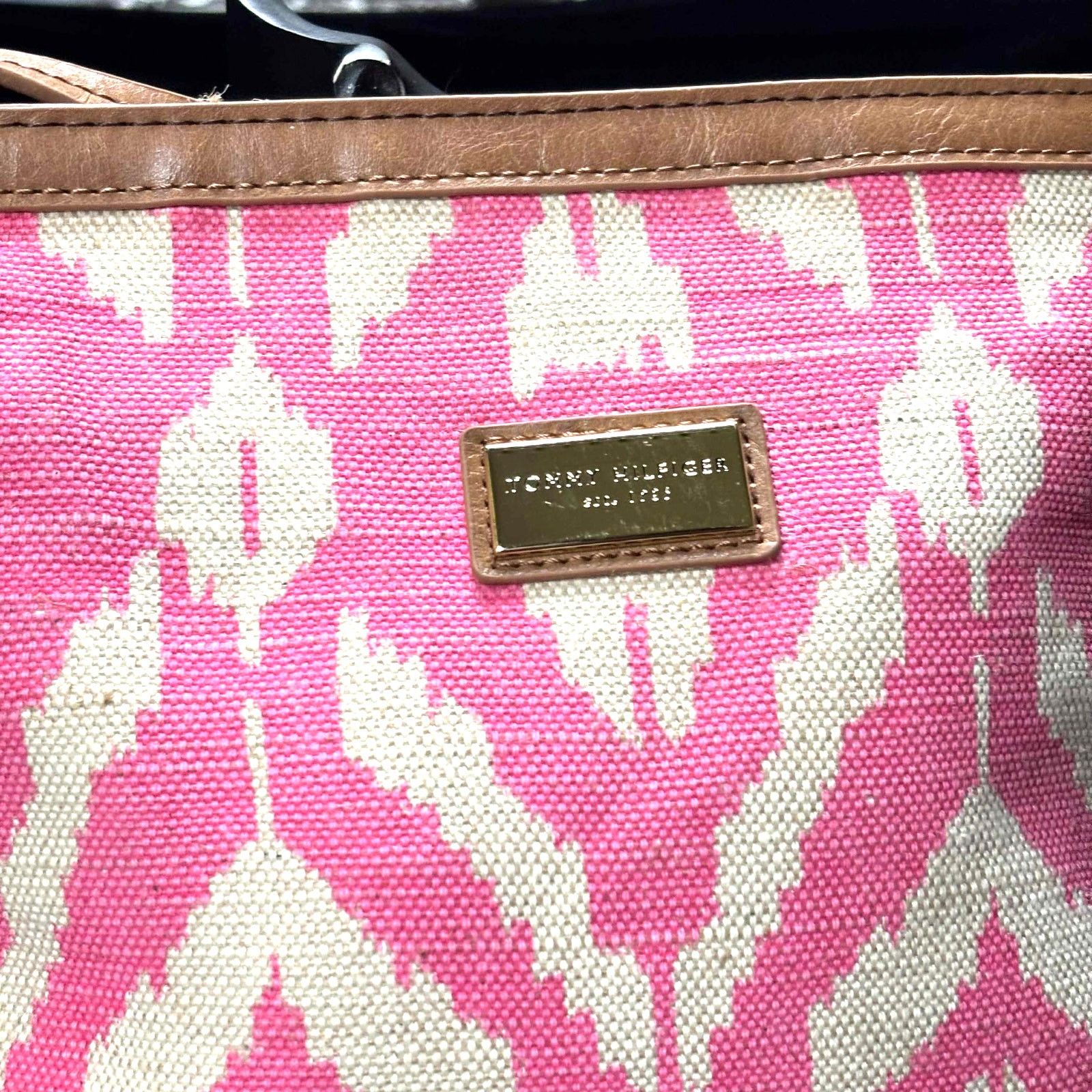 Tommy Hilfiger Pink Tommy Hilfiger Purse Size ONE SIZE - 3 Thumbnail