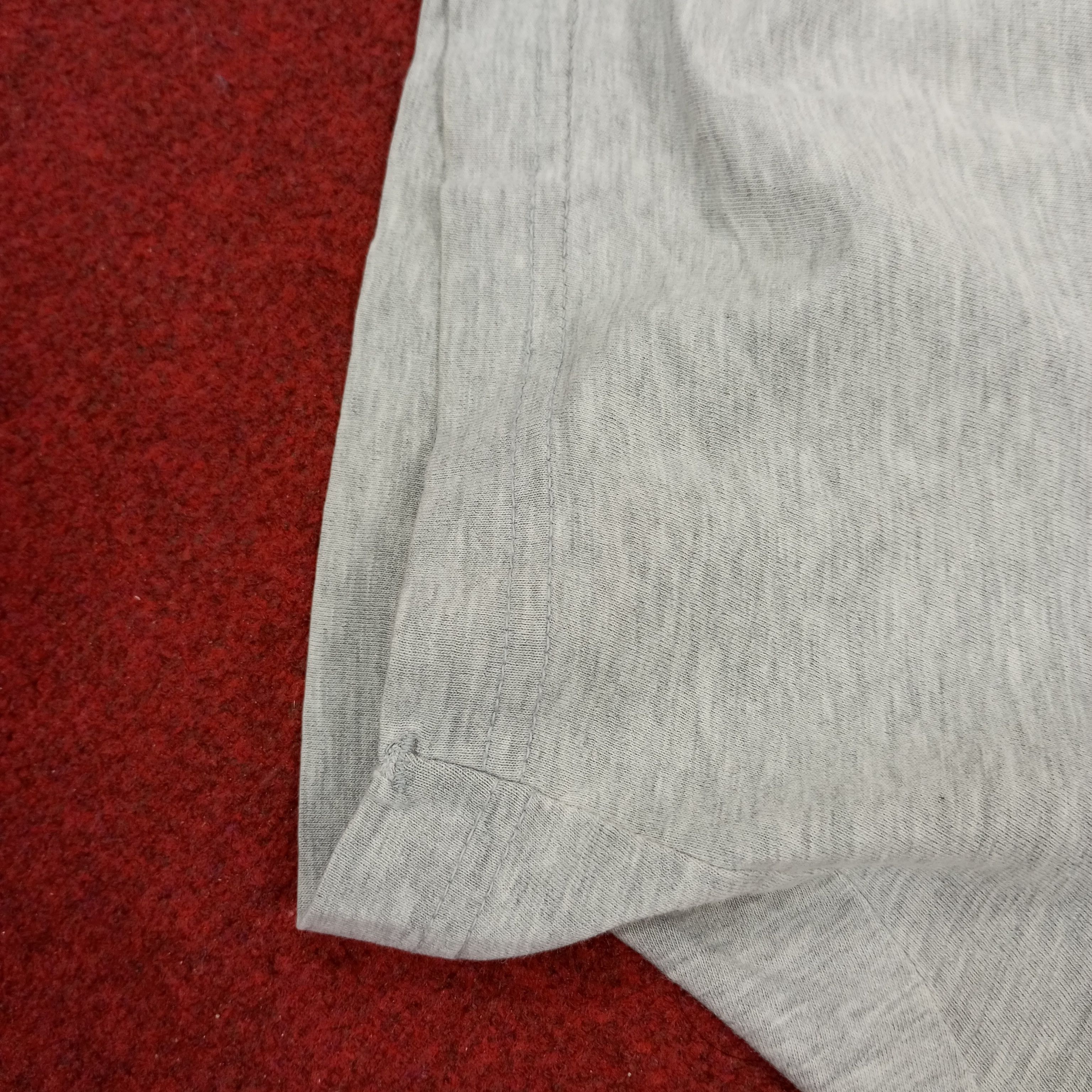 Vintage × Yves Saint Laurent Yves Saint Laurent YSL Logo Design Luxury Brand Tshirt Size US L / EU 52-54 / 3 - 7 Thumbnail