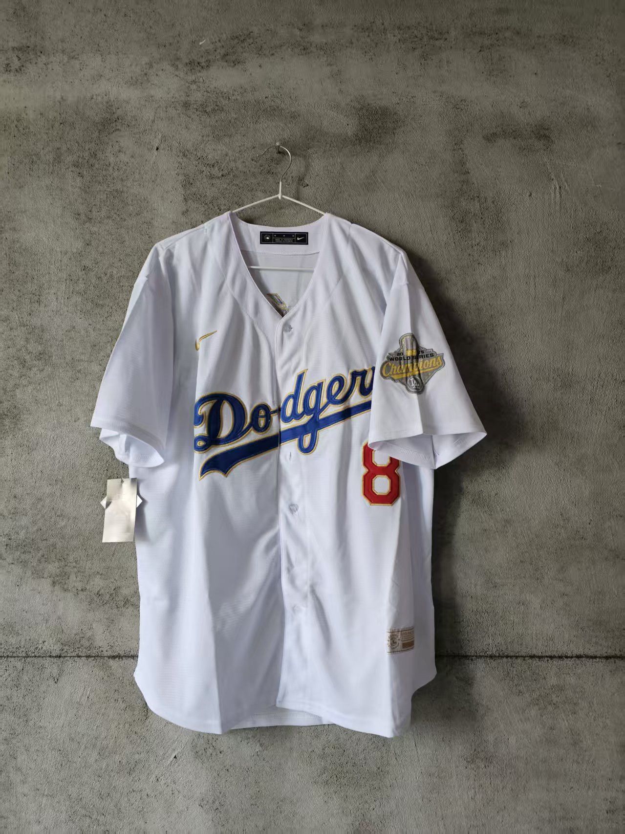 MLB 2026 Los Angeles Dodgers 8 Kiké Hernández Jersey Size US S / EU 44-46 / 1 - 1 Thumbnail