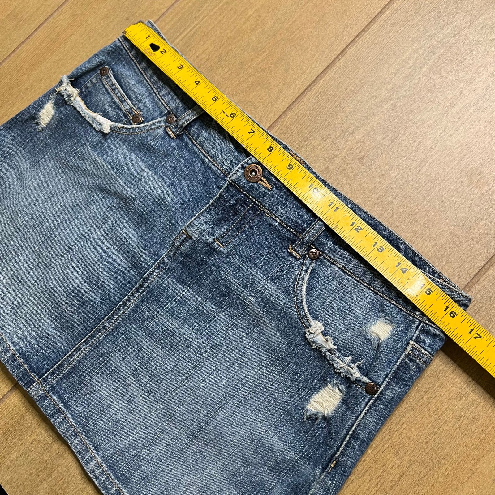 Vintage Y2K Blue Washed Distressed Mini Denim Skirt Ladies Sz 11 Size 32" / US 10 / IT 46 - 6 Thumbnail