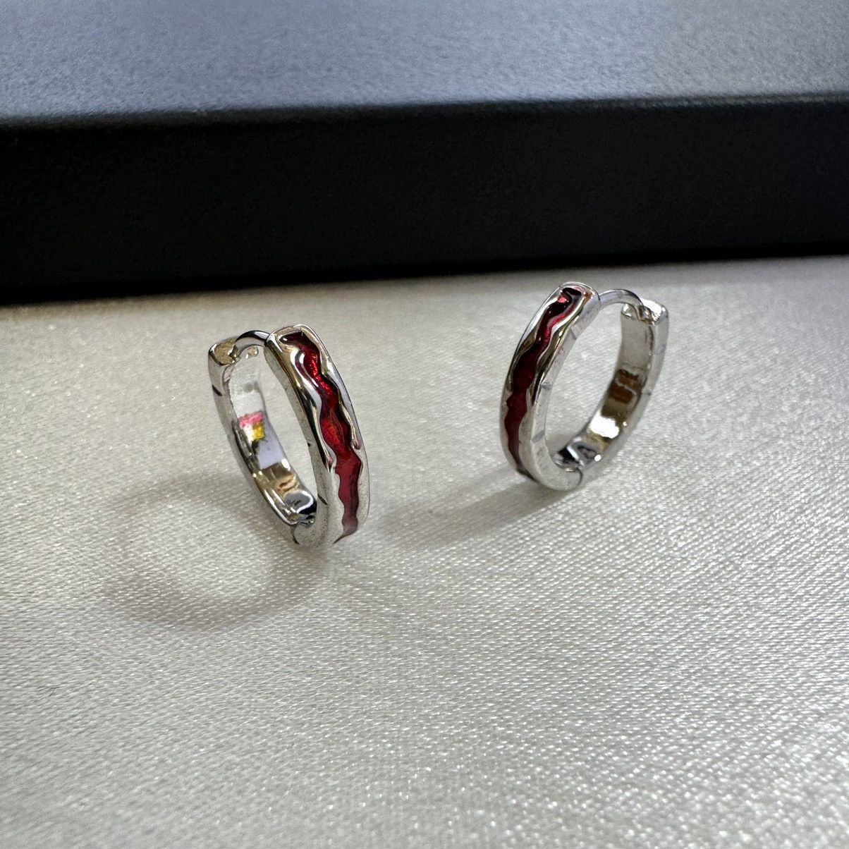 Designer 15mm Small Hoop Earrings for Men Women Unisex Hip Hop Style Size ONE SIZE - 1 Thumbnail