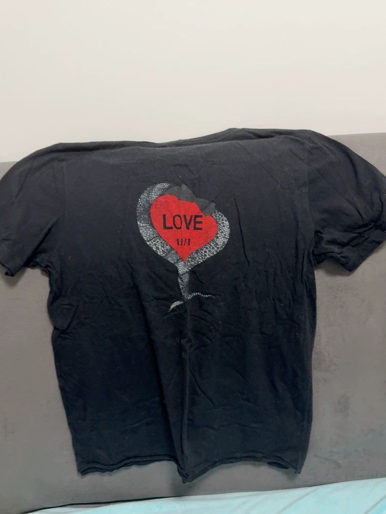 Saint Laurent Paris saint Laurent parisSnake love T-shirt 2503-Nextarrow Size US M / EU 48-50 / 2 - 2 Thumbnail