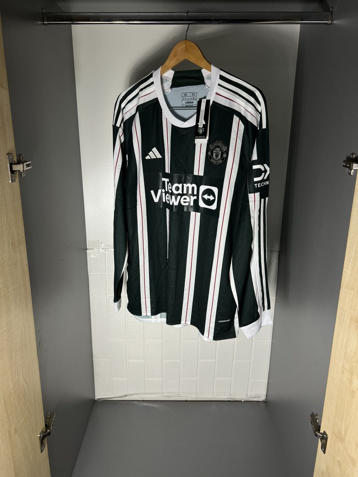 Vintage VERY RARE ADIDAS FC MANCHESTER UNITED ENGLAND SOCCER JERSEY Size US XXL / EU 58 / 5 - 4 Thumbnail