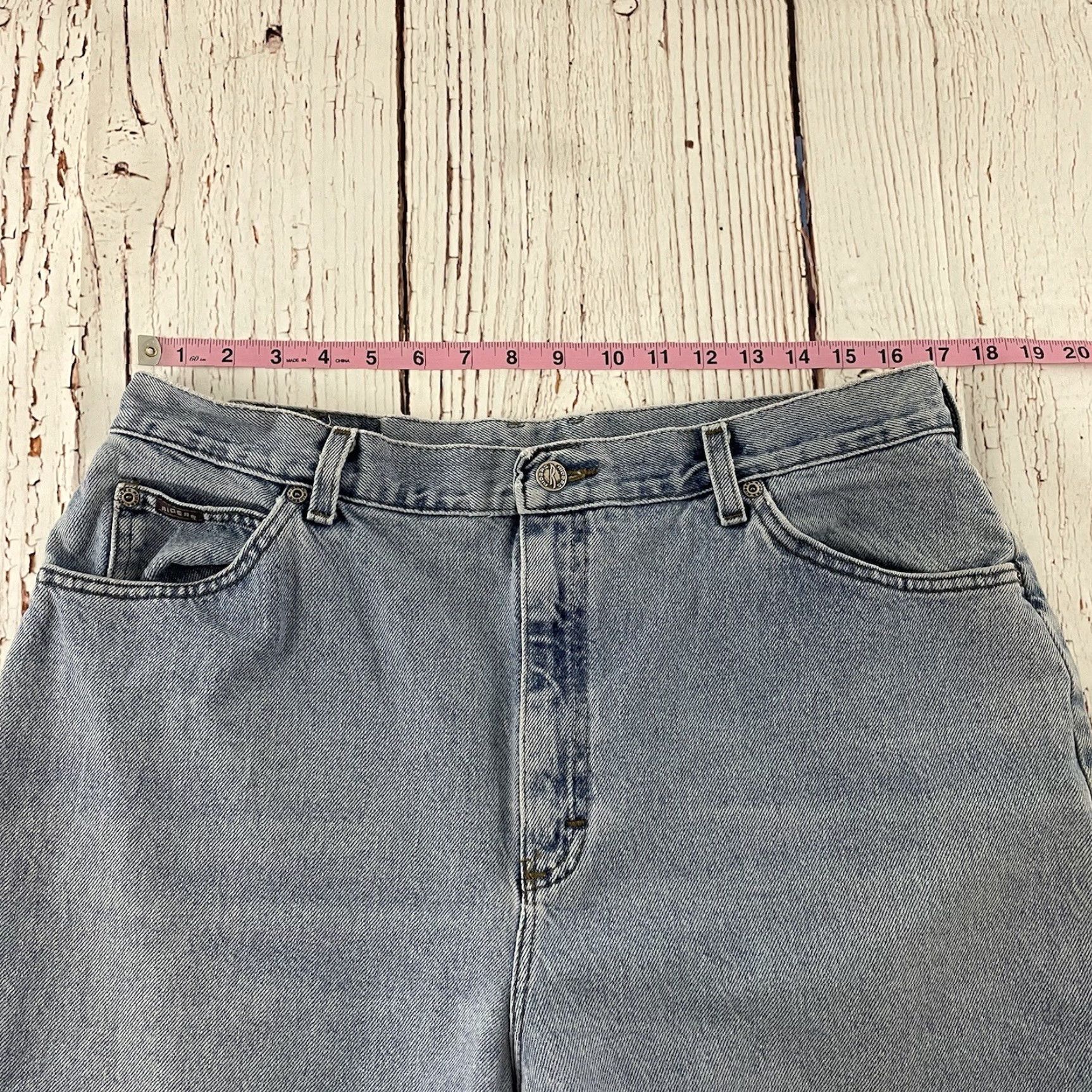 Lee VINTAGE Lee Riders Light Wash Blue Denim Mom Jeans Women's 18 Jeans Blue Lee 90s Womens Size 40" / US 18 - 4 Thumbnail