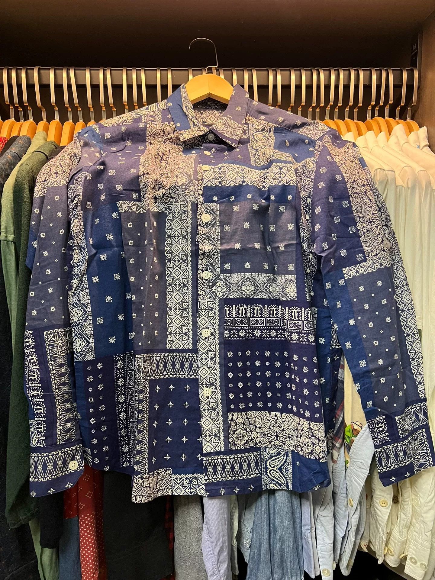 Sophnet. bandana printed shirt in blue Size US S / EU 44-46 / 1 - 1 Thumbnail