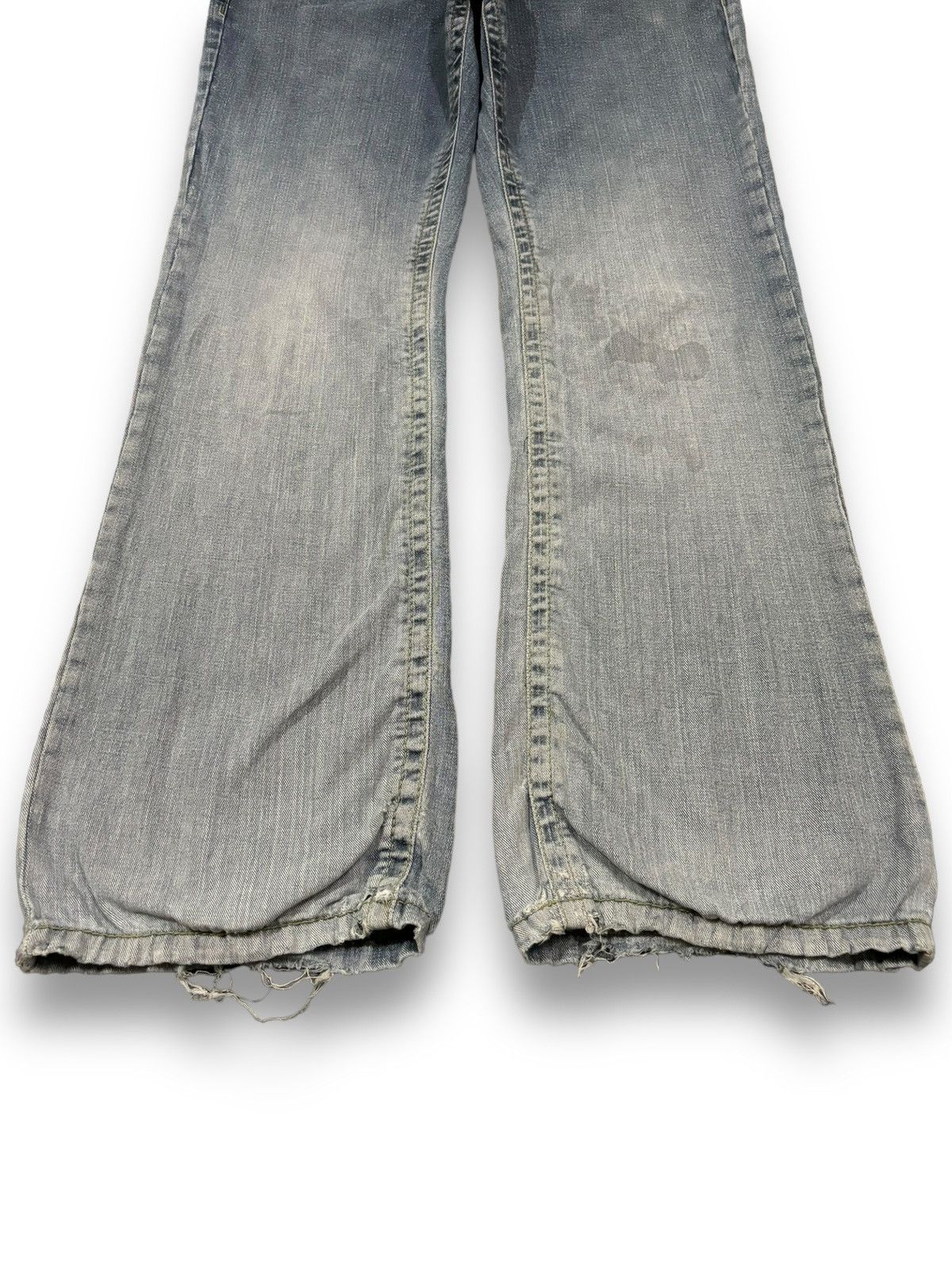 Hysteric Glamour Vintage Japanese Brand Faded Stretch Flare Leg Ripped Jeans Size US 32 / EU 48 - 7 Thumbnail