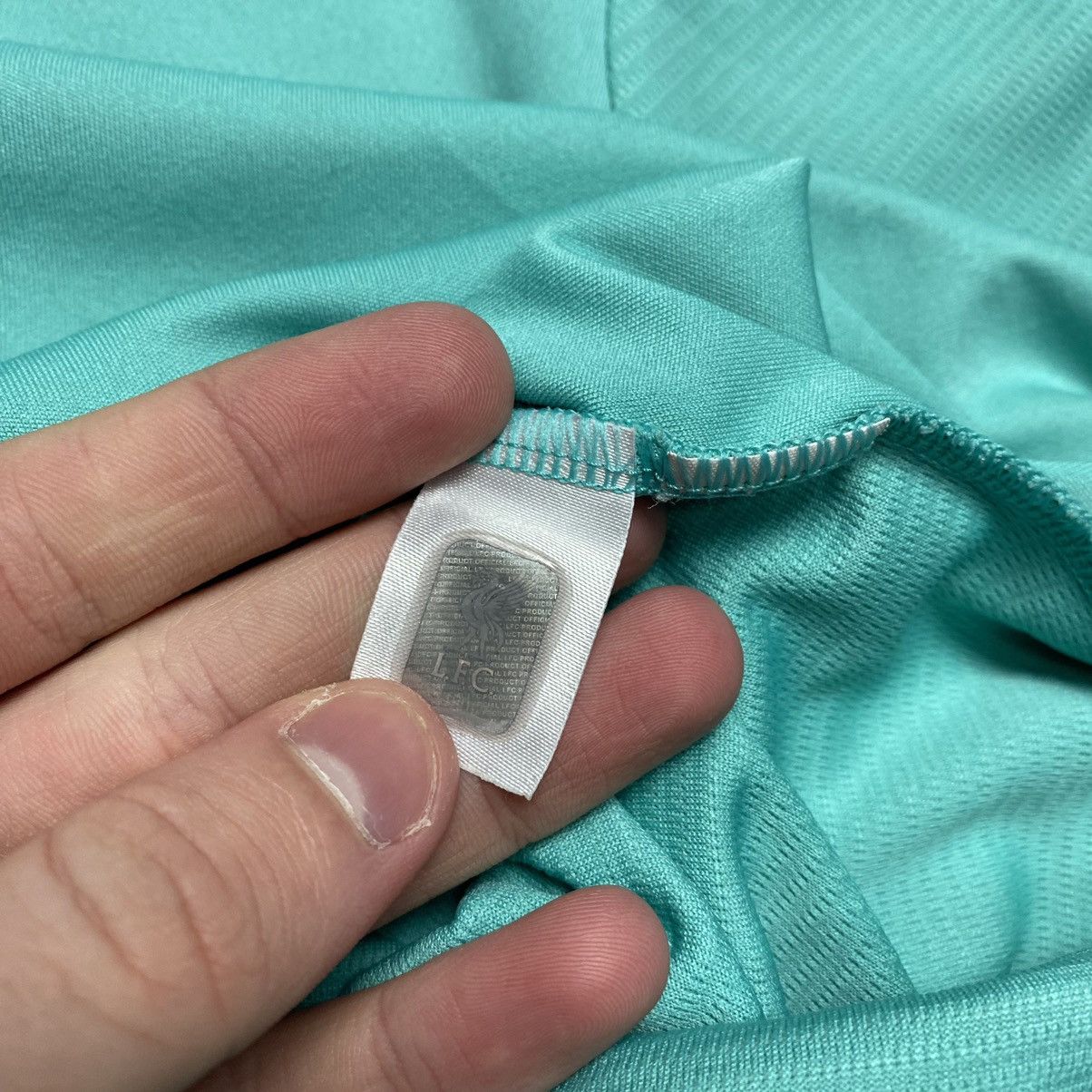 New Balance Men’s New Balance Liverpool Big Logo Training soccer jersey Size US L / EU 52-54 / 3 - 10 Thumbnail