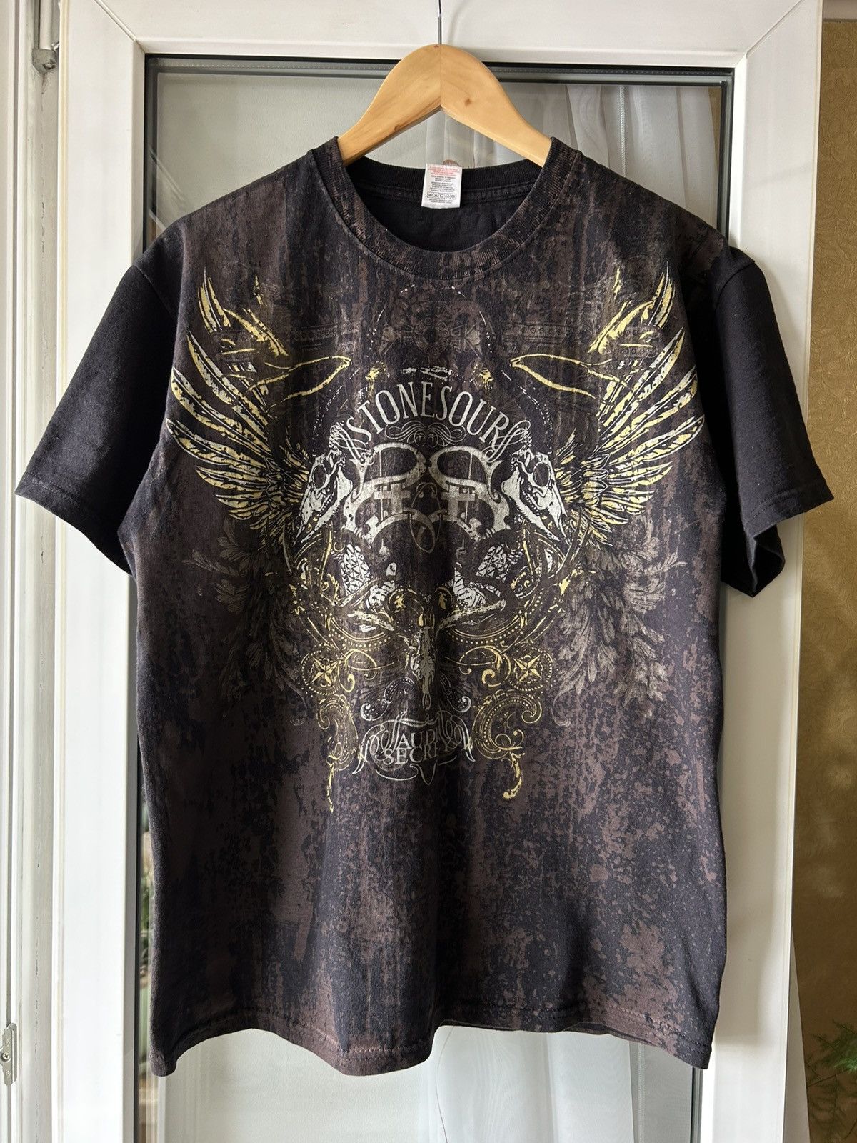 Band Tees × Vintage Vintage Stone Sour AOP Band Tee Rock Affliction style Tee Size US L / EU 52-54 / 3 - 1 Thumbnail