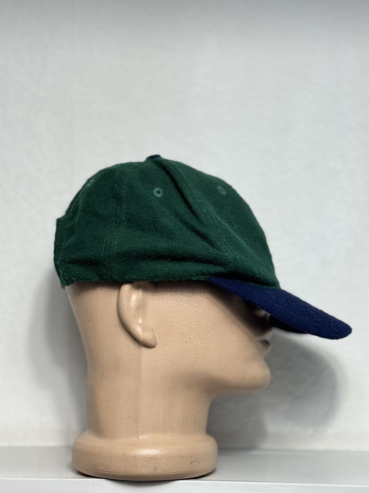 Adidas Adidas Vintage 90’s Fleece Cap Big Logo Size ONE SIZE - 2 Thumbnail