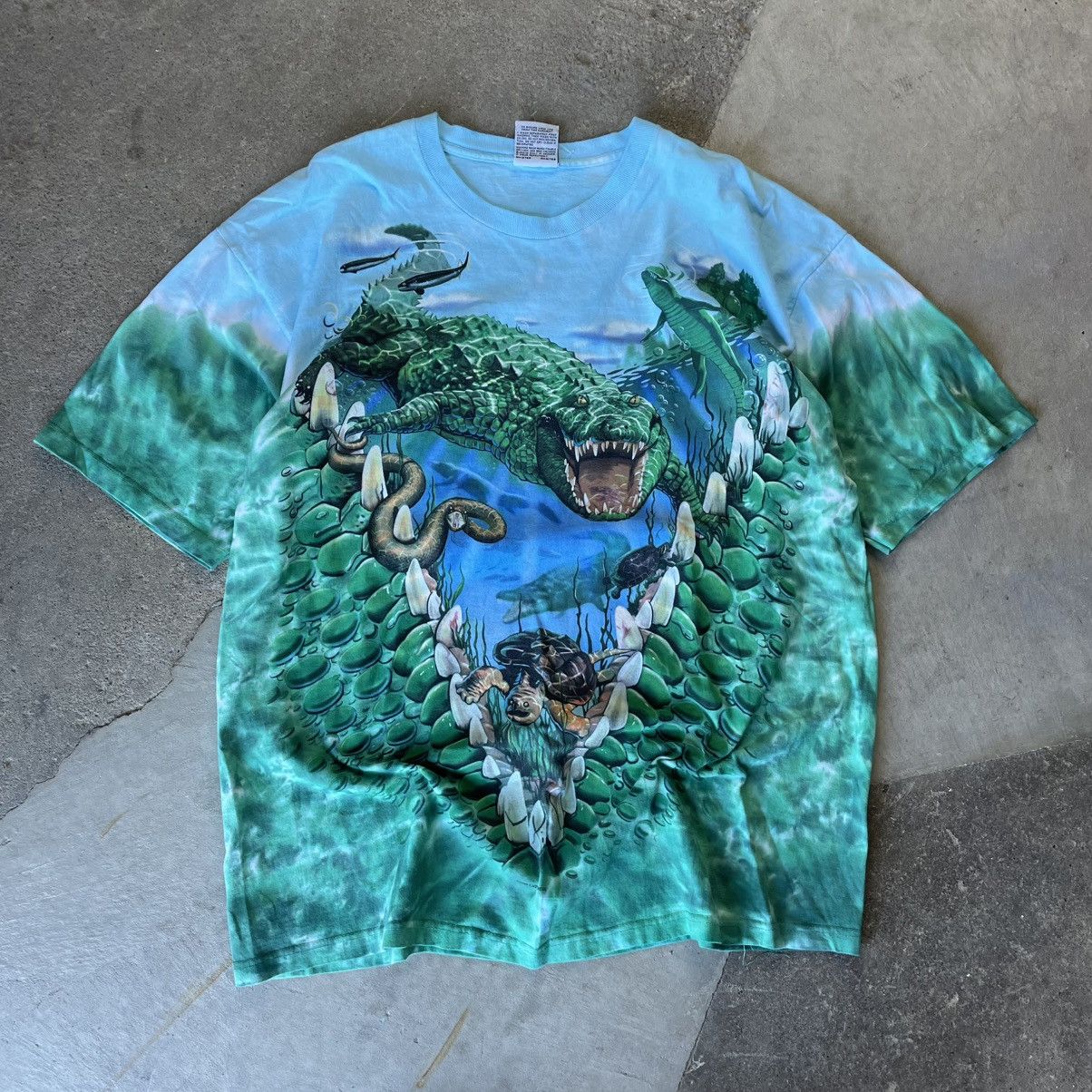 Liquid Blue Liquid Blue Vintage 90s All Over Print Alligator Crocid Size US XL / EU 56 / 4 - 1 Thumbnail