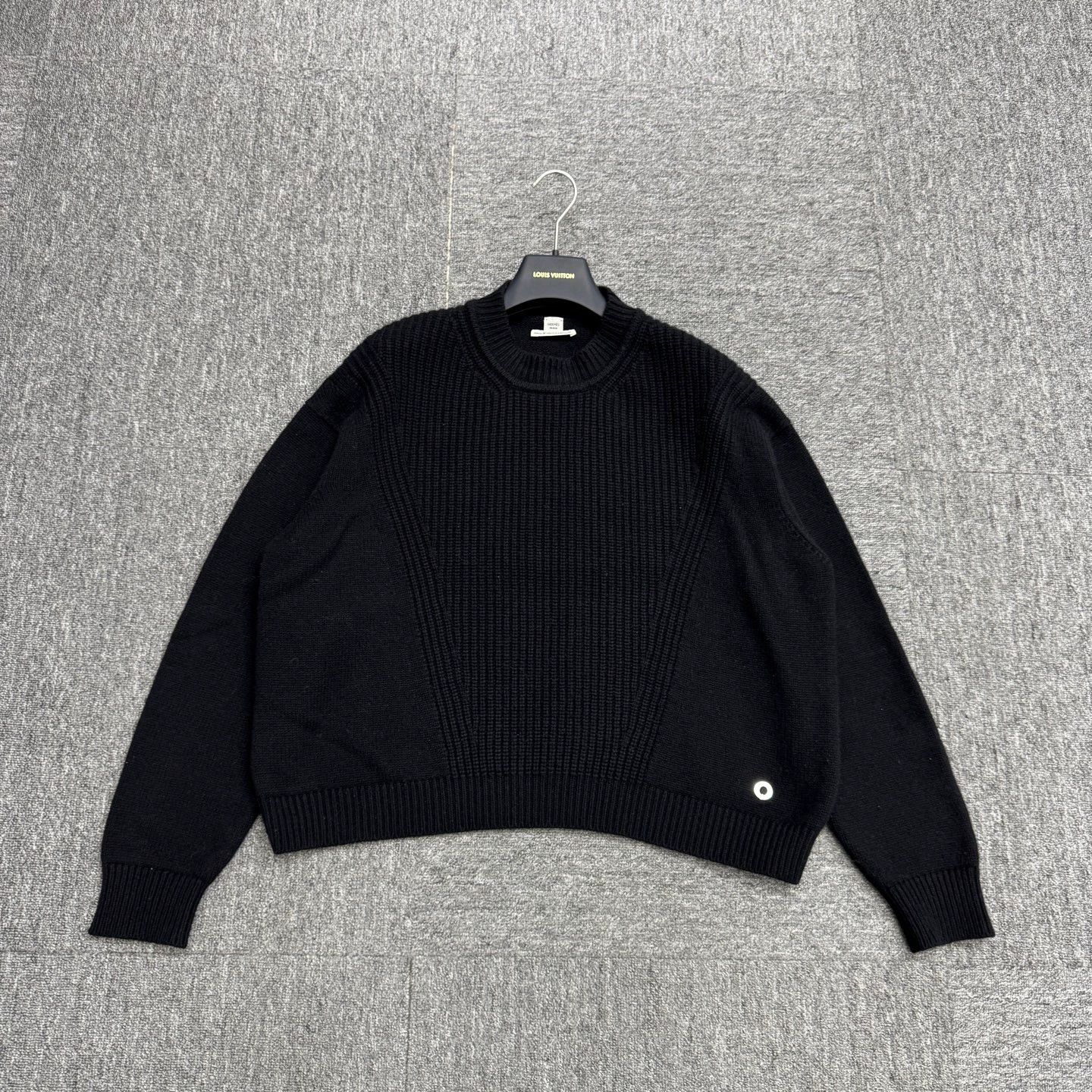 Hermes Hermes Women's Cashmere Knit Sweater Size 38 98 New Size S / US 4 / IT 40 - 1 Thumbnail
