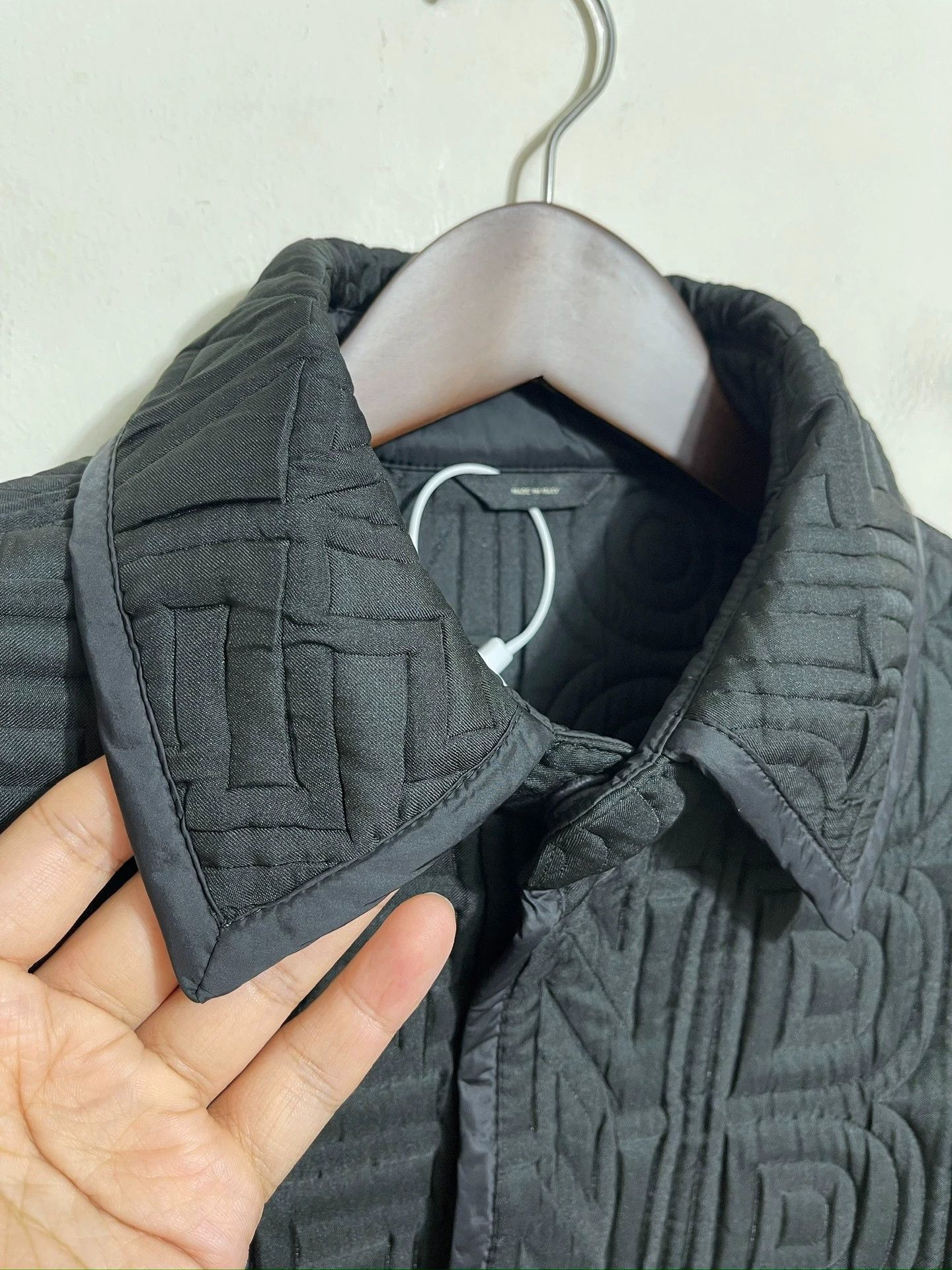 Fendi Fendi 3D Embossed Logo Oversize Jacket Size 52 Size US L / EU 52-54 / 3 - 3 Thumbnail