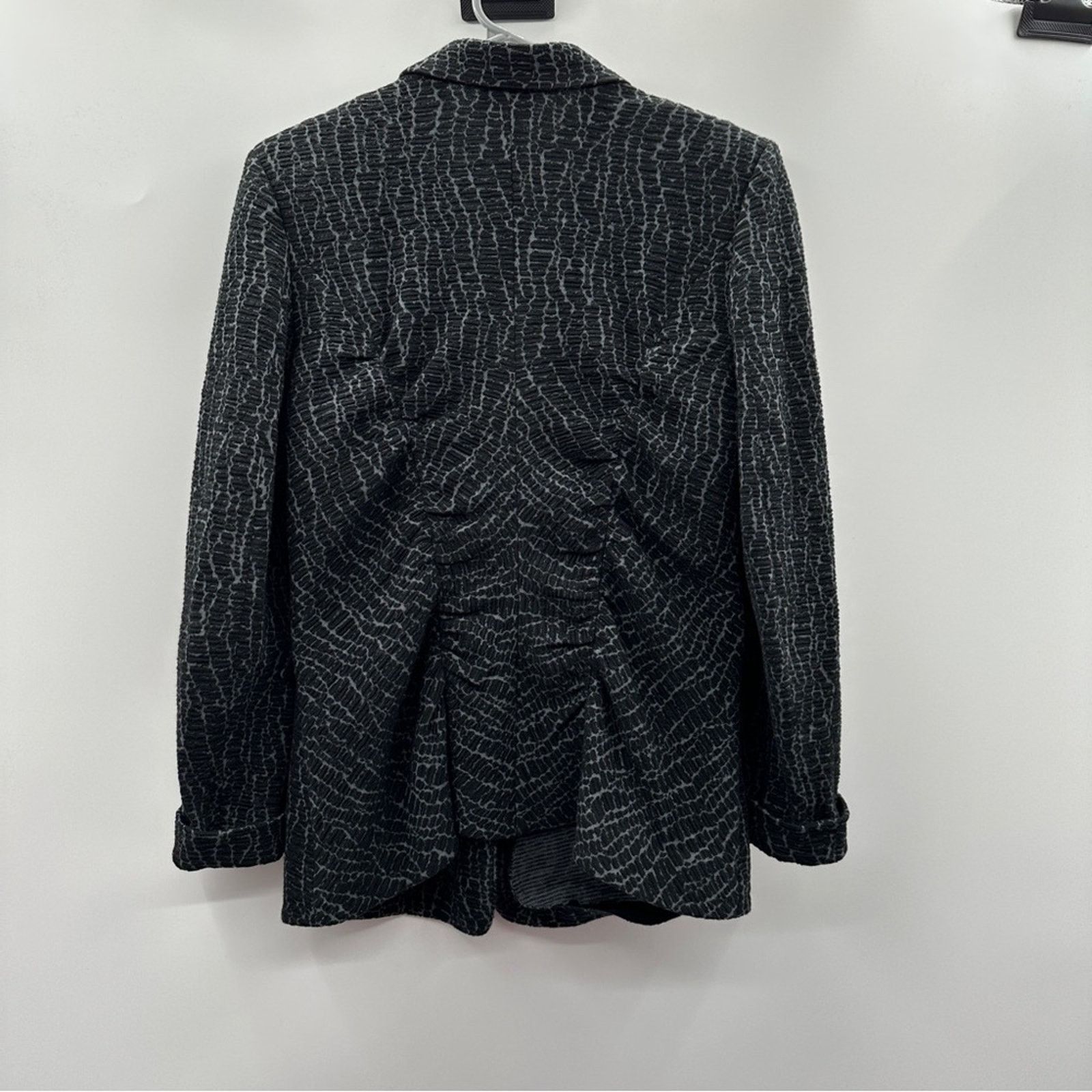 Armani Collezioni Armani Collezioni Snakeskin Print Long Sleeve Blazer Sz 10 Size L / US 10 / IT 46 - 6 Thumbnail