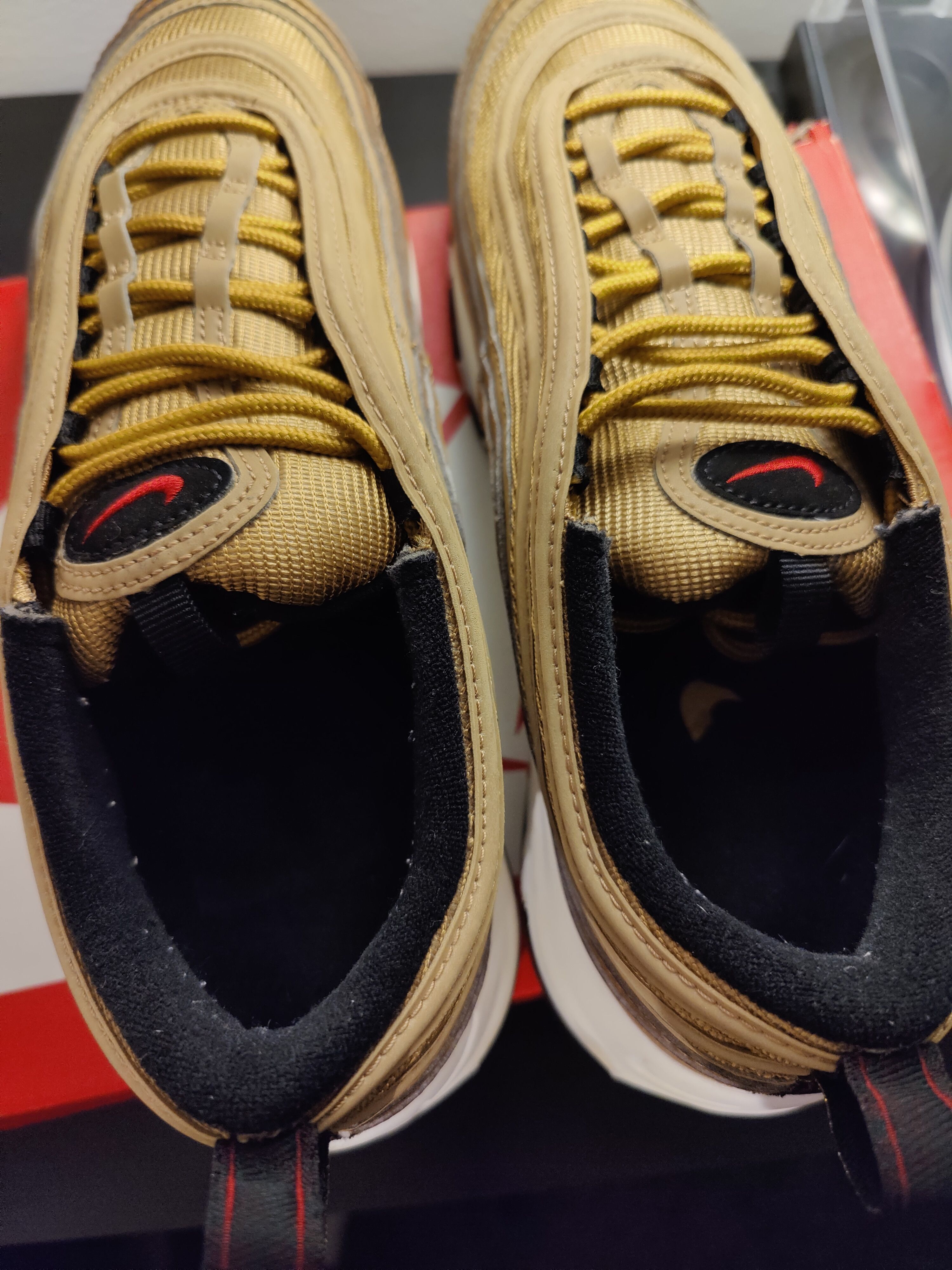 Nike Nike Air Max 97 Metallic Gold Size US 10.5 / EU 43-44 - 5 Thumbnail