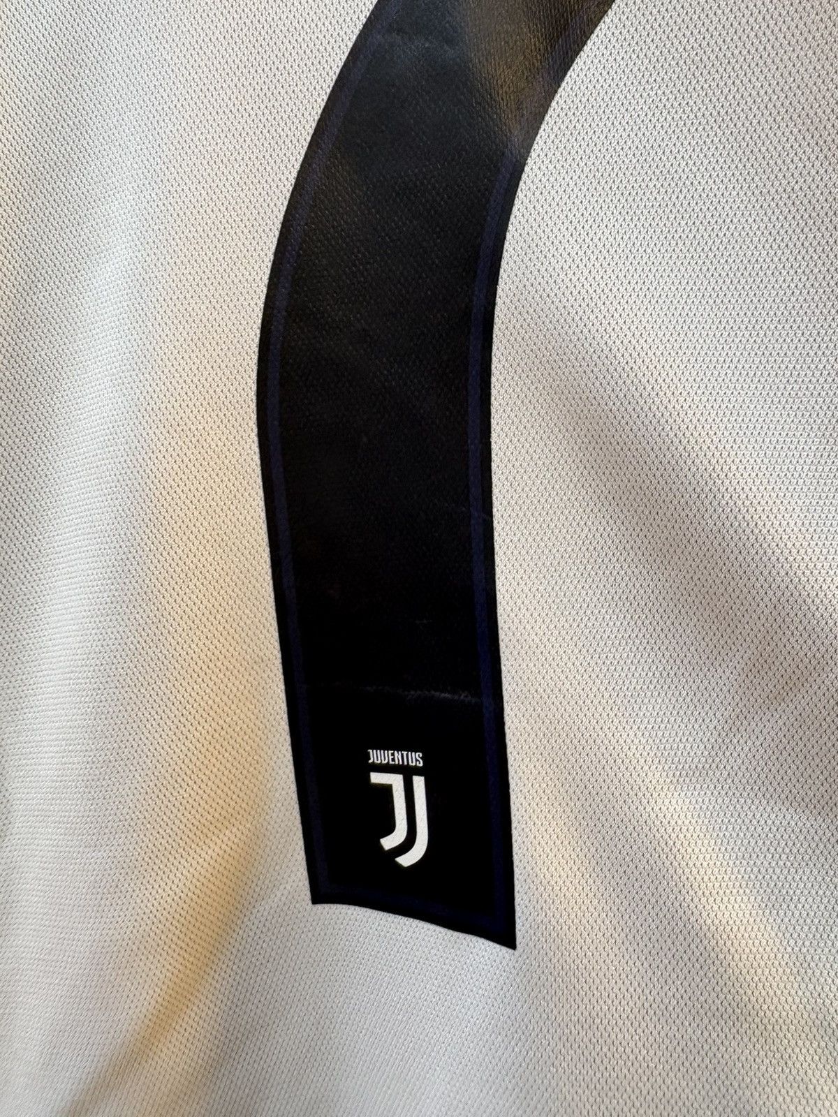 Adidas 2018-2019 Juventus FC CR 7 New with tag Size US M / EU 48-50 / 2 - 7 Thumbnail
