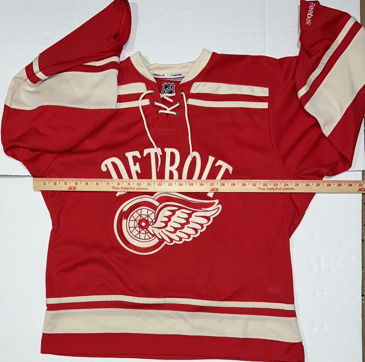 NHL Signed Nyquist Detroit Red Wings Winter Classic Jersey Size US M / EU 48-50 / 2 - 9 Thumbnail