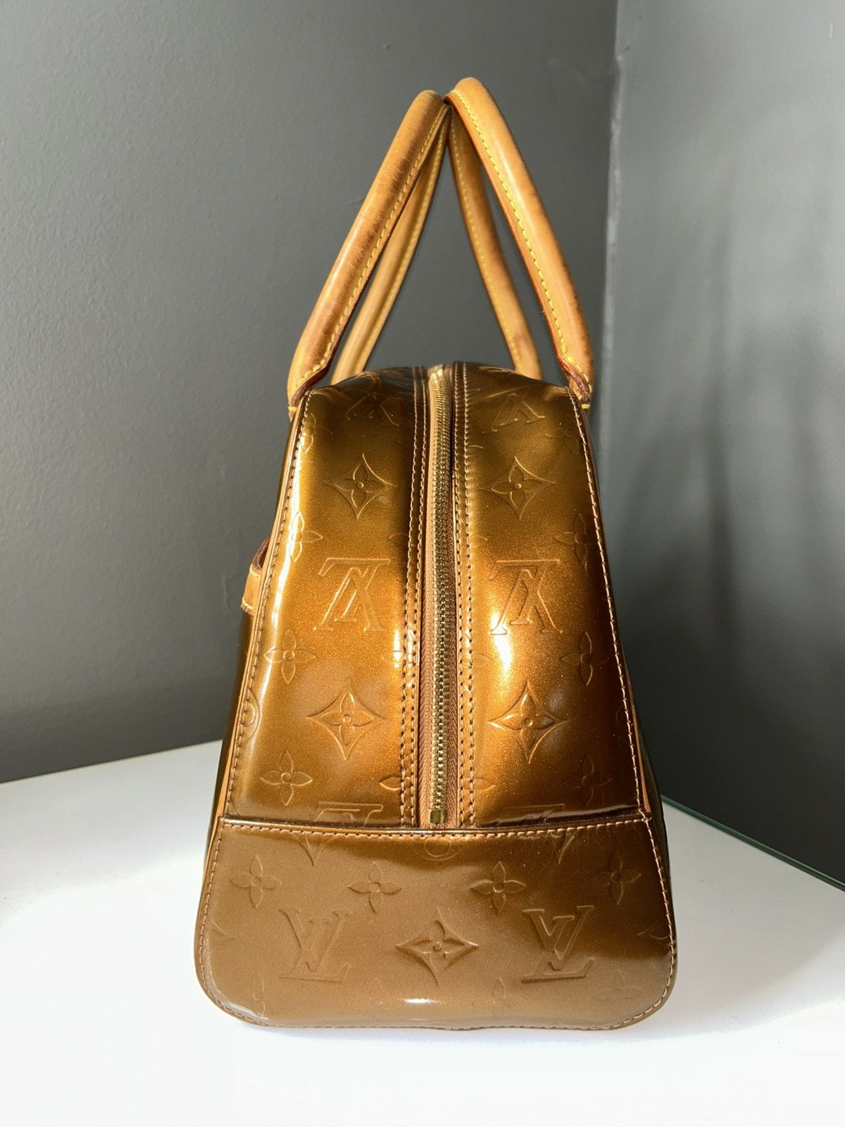 Louis Vuitton Louis Vuitton Bronze Vernis Tompkins Square Handbag BA0060 Size ONE SIZE - 12 Thumbnail
