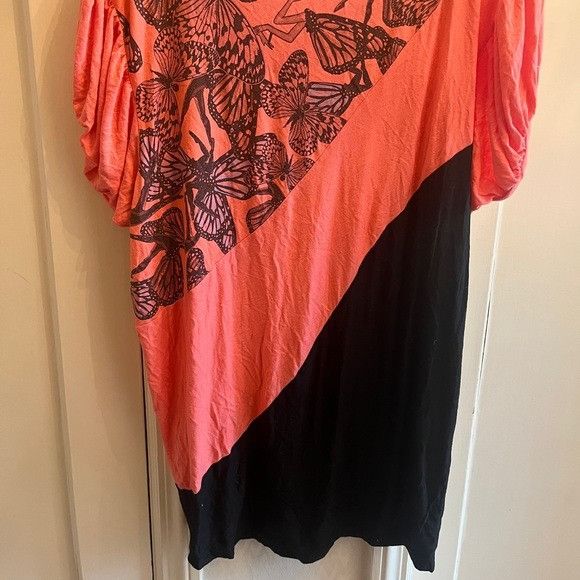 Urban Outfitters People’s Market Urban Outfitters Butterfly Top Shirt Size S Size S / US 4 / IT 40 - 5 Thumbnail