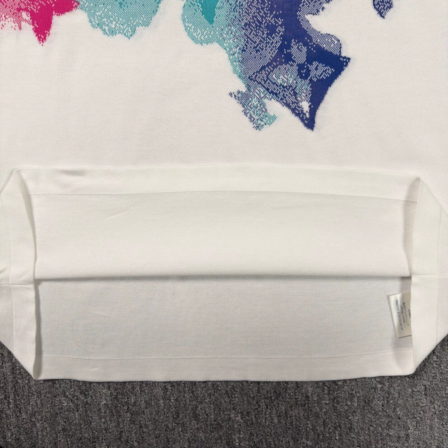 Louis Vuitton LV ink floral white short sleeve tee M like new Size US M / EU 48-50 / 2 - 7 Thumbnail