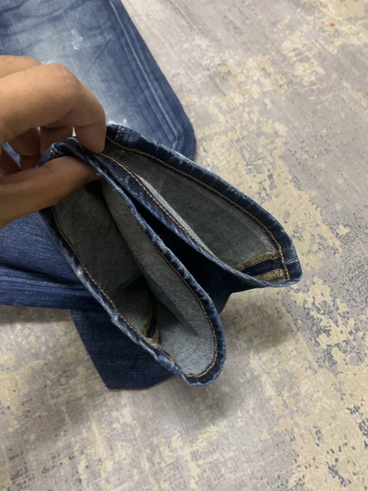 Japanese Brand Vintage Uniqlo Distressed Denim 36x29 Size US 36 / EU 52 - 7 Thumbnail