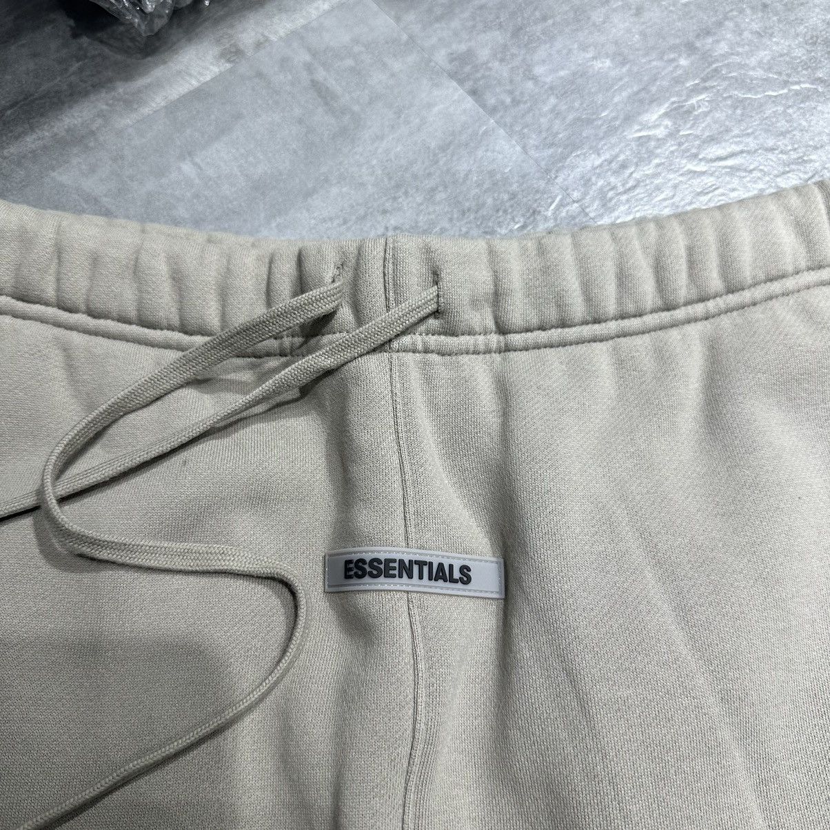 Essentials Essentials-F.O.G Sweatpants - Moss Size US 32 / EU 48 - 3 Thumbnail