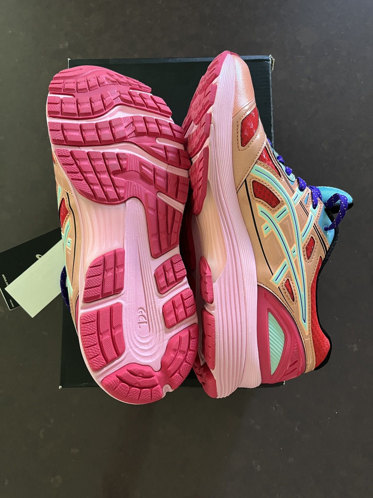 Asics × Kiko Kostadinov GEL- KORIKA RED ALERT/ICY MORNING Size US 8.5 / EU 41-42 - 8 Thumbnail