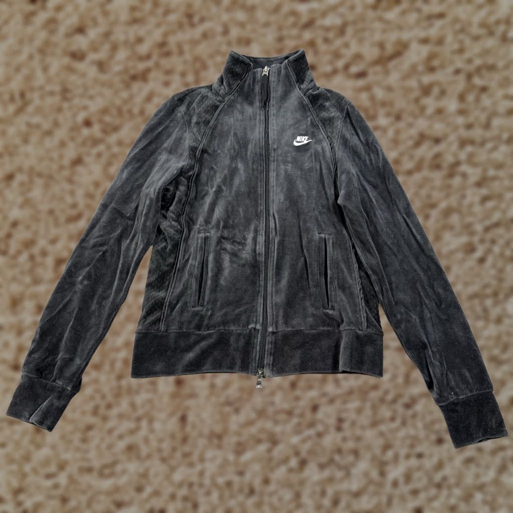 Nike Nike Sportswear Track Jacket Women's Small Gray Velour Velvet Full Zip Jacket Velour Velveteen 90s Athleisure Classic College Womens Size S / US 4 / IT 40 - 1 Thumbnail