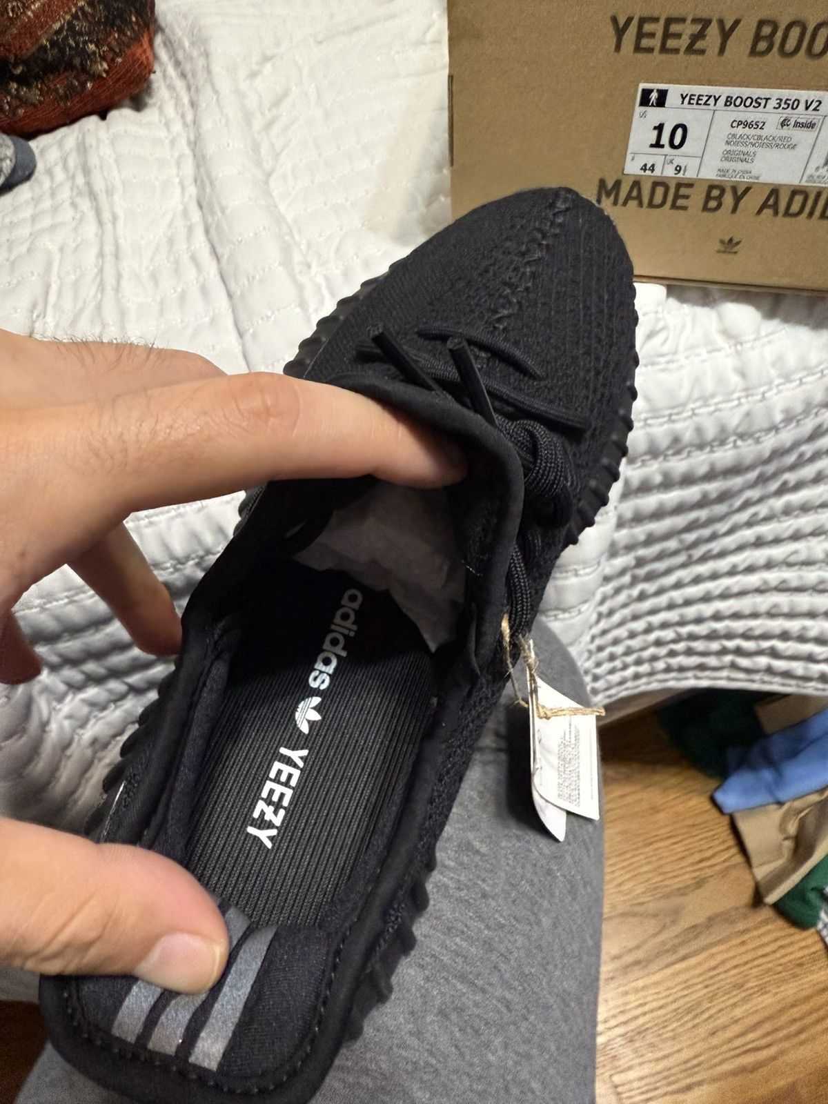 Adidas × Yeezy Yeezy Boost 350 v2 Size US 10 / EU 43 - 6 Thumbnail