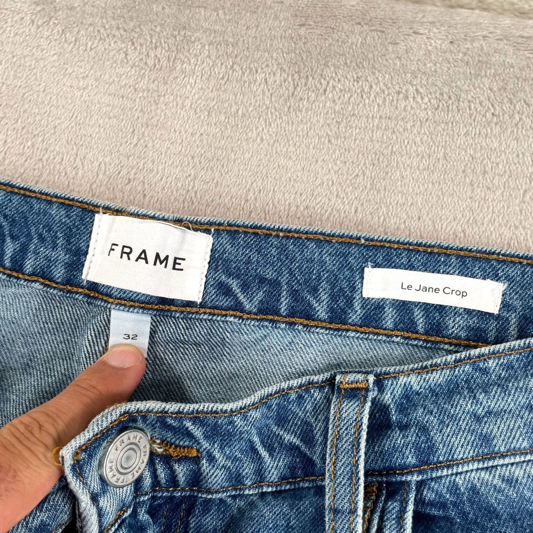 Frame FRAME Jeans Women Frame Le Jane Crop Raw Fray 36 Blue High Rise Designer Casual Bohemian 90s style Women Jeans Size 25" / US 0 / IT 36 - 3 Thumbnail