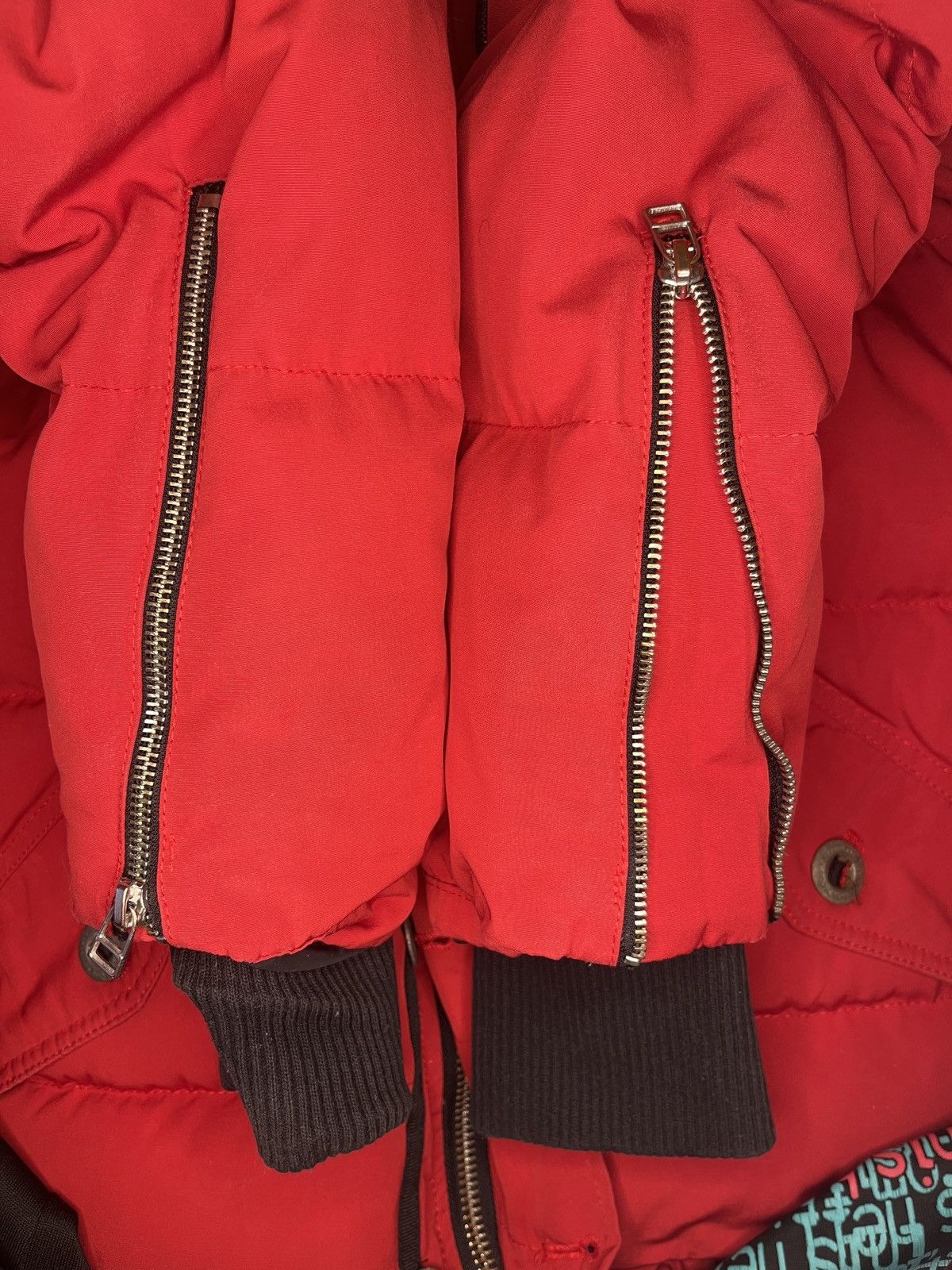Moose Knuckles Red women’s Moose knuckles puffer jacket with fur hood Size L / US 10 / IT 46 - 9 Thumbnail