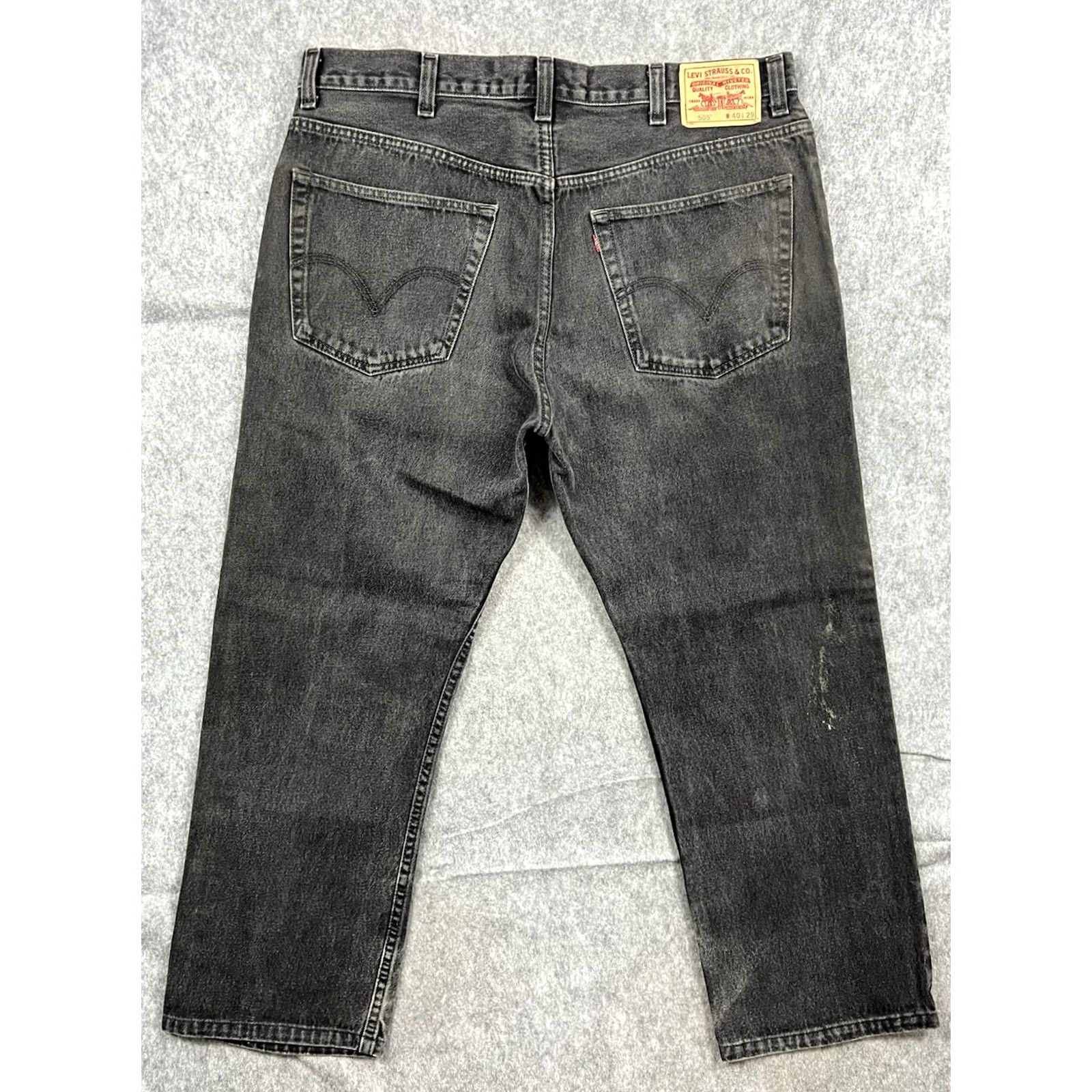 Levi's VINTAGE Levi's 505 Jeans Men's Black Regular Fit Distressed Denim Size 40x29 Size US 40 / EU 56 - 2 Thumbnail