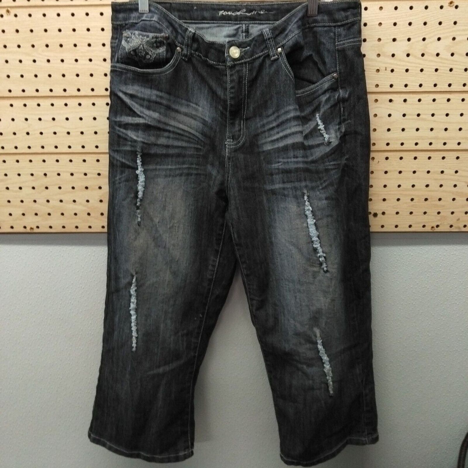 Other Touch Me Jeans Womans Capri Size 16. Destressed Size 38" / US 16 / IT 52 - 1 Thumbnail