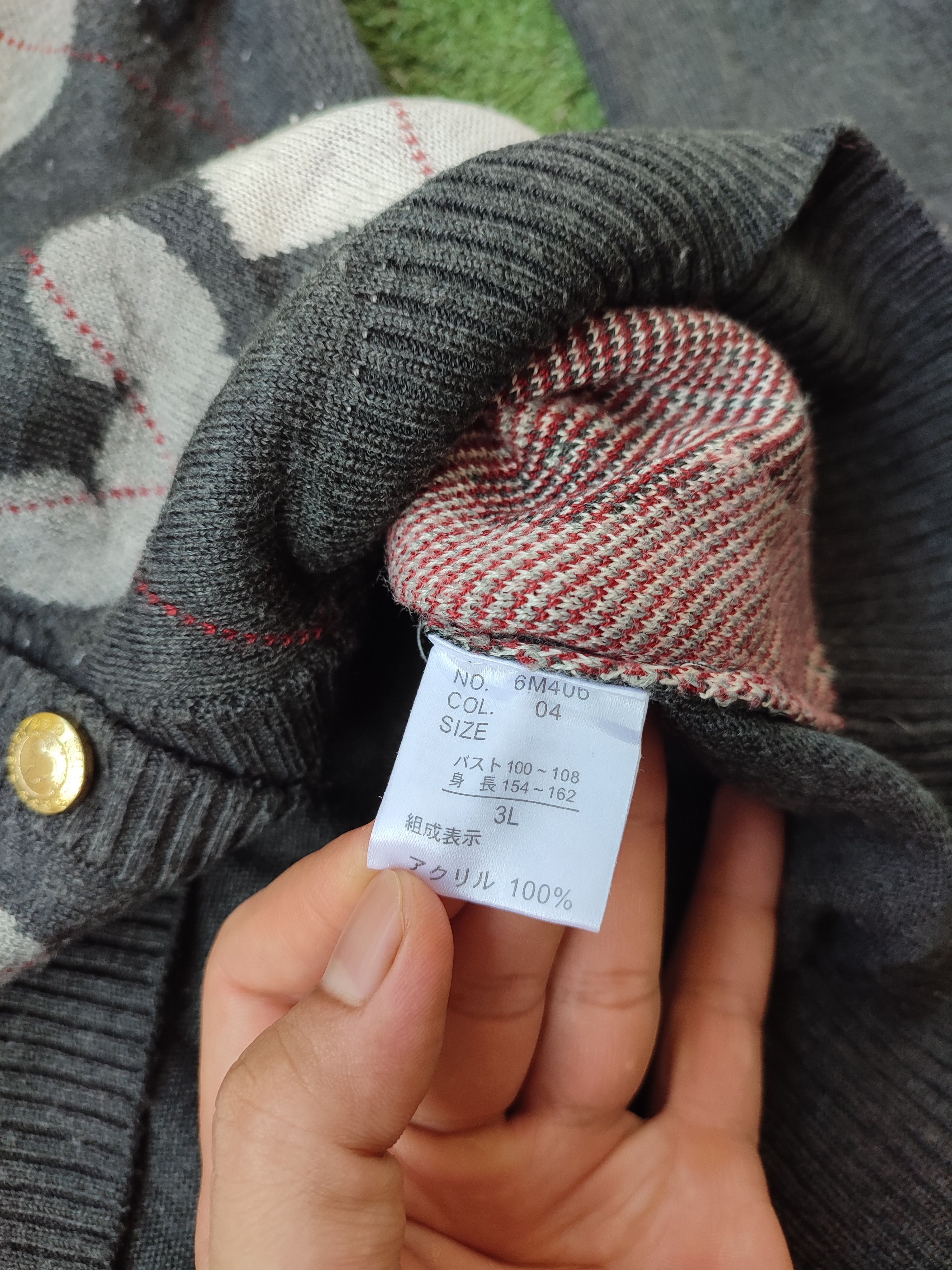 Disney VINTAGE MICKEY MOUSE CARDIGAN KNITWEAR Size US M / EU 48-50 / 2 - 5 Thumbnail