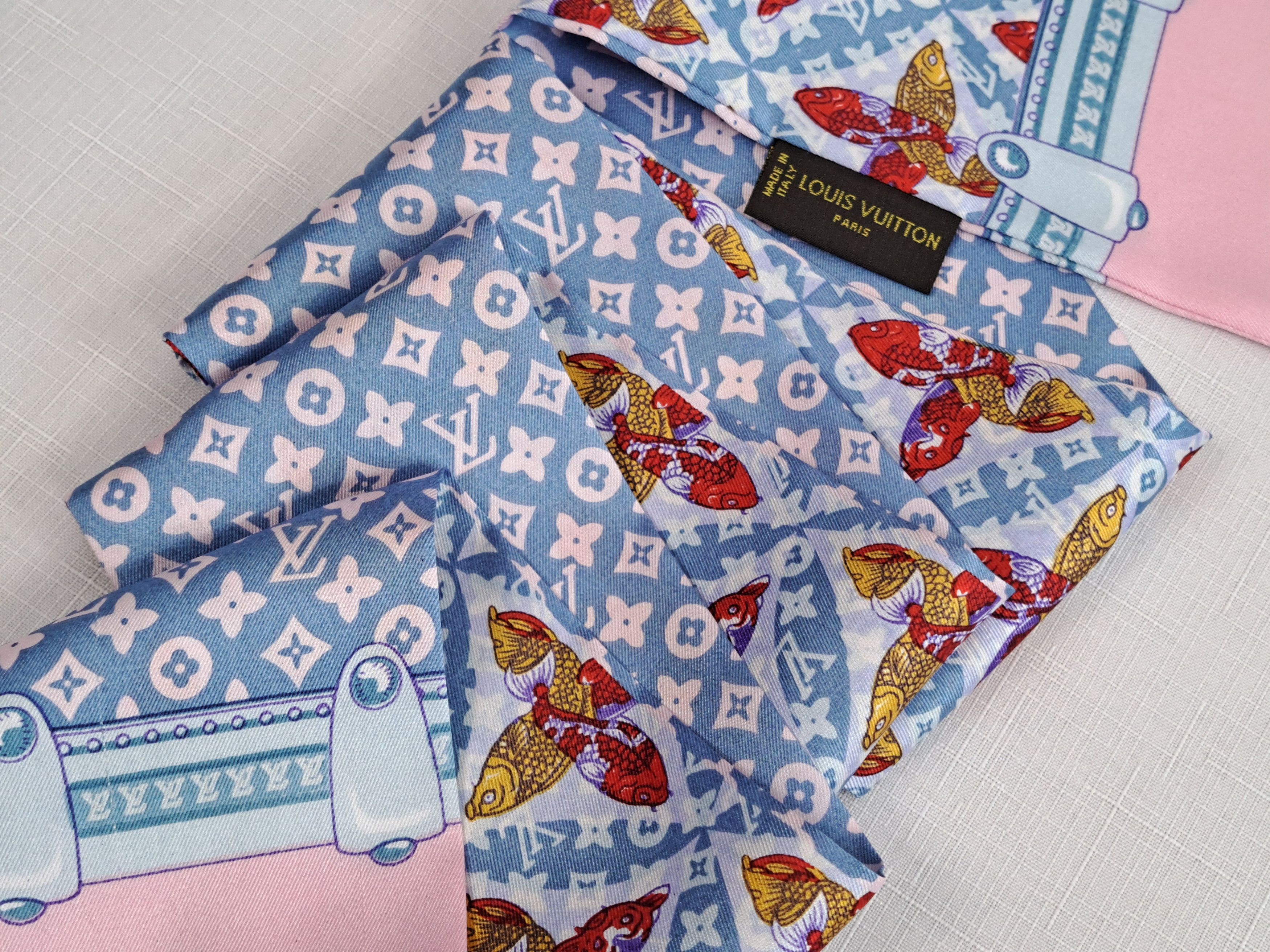Louis Vuitton × Vintage LOUIS VUITTON monogram koi fish silk twilly/bandeau/scarf. Size ONE SIZE - 10 Thumbnail